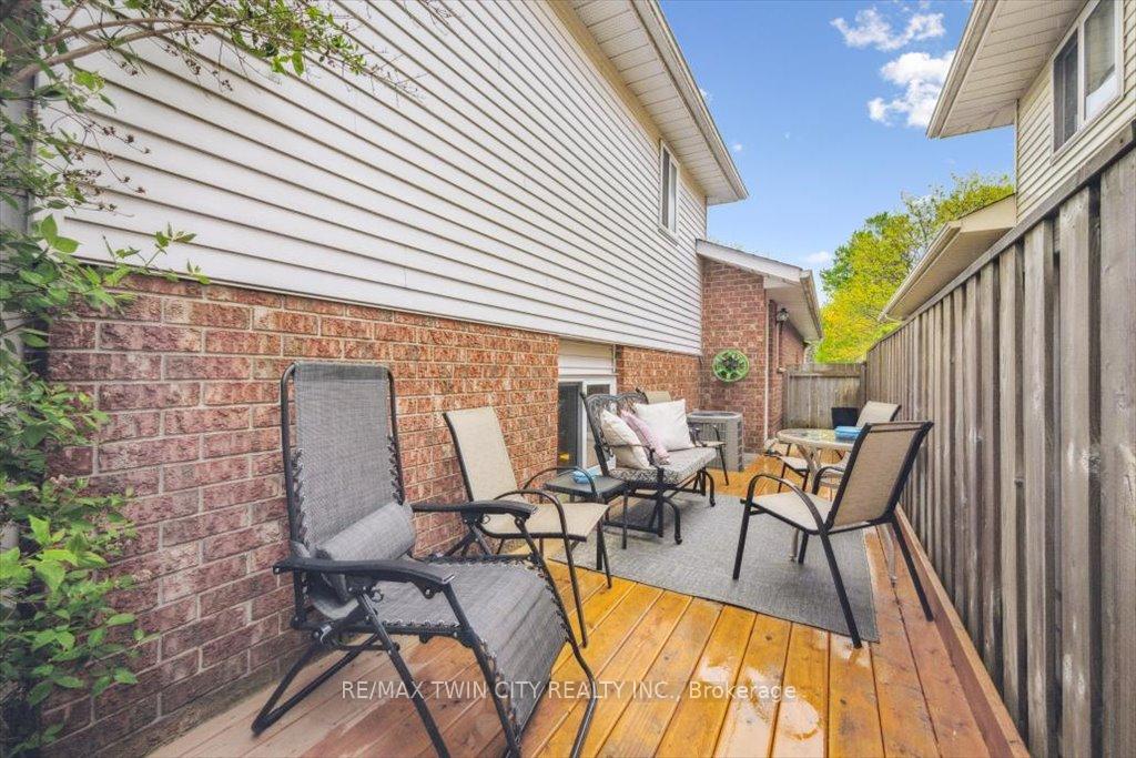 Photo 37 of 2 Cora Drive, Kitchener — HOMEH