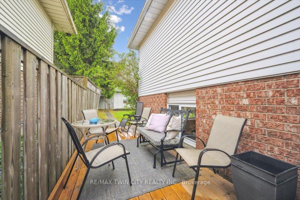Photo 38 of 2 Cora Drive, Kitchener — HOMEH