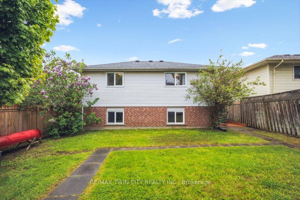 Photo 43 of 2 Cora Drive, Kitchener — HOMEH
