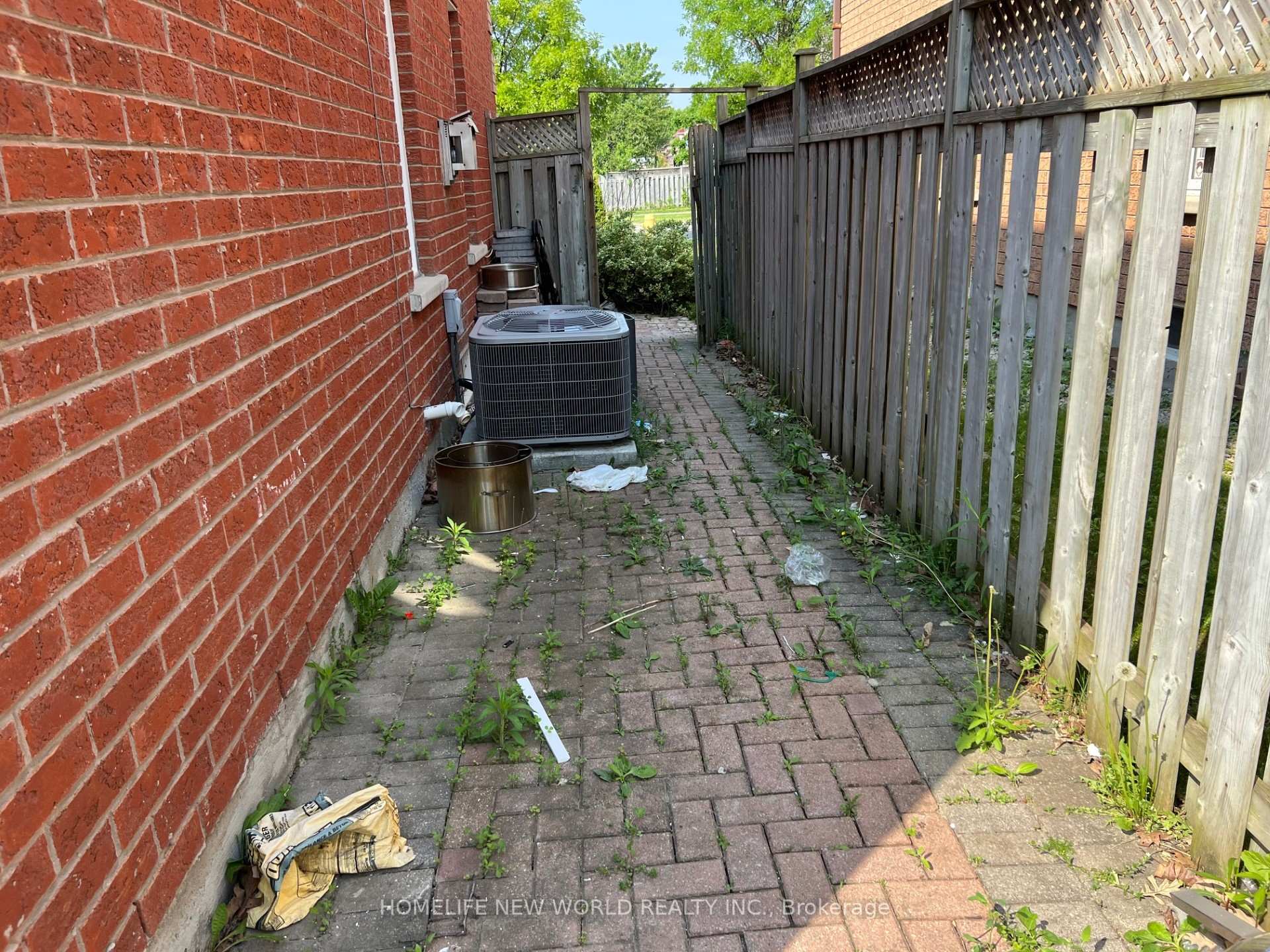 Photo 7 of Unit Bsmt, 43 Fonda Road, Markham, Middlefield — HOMEH