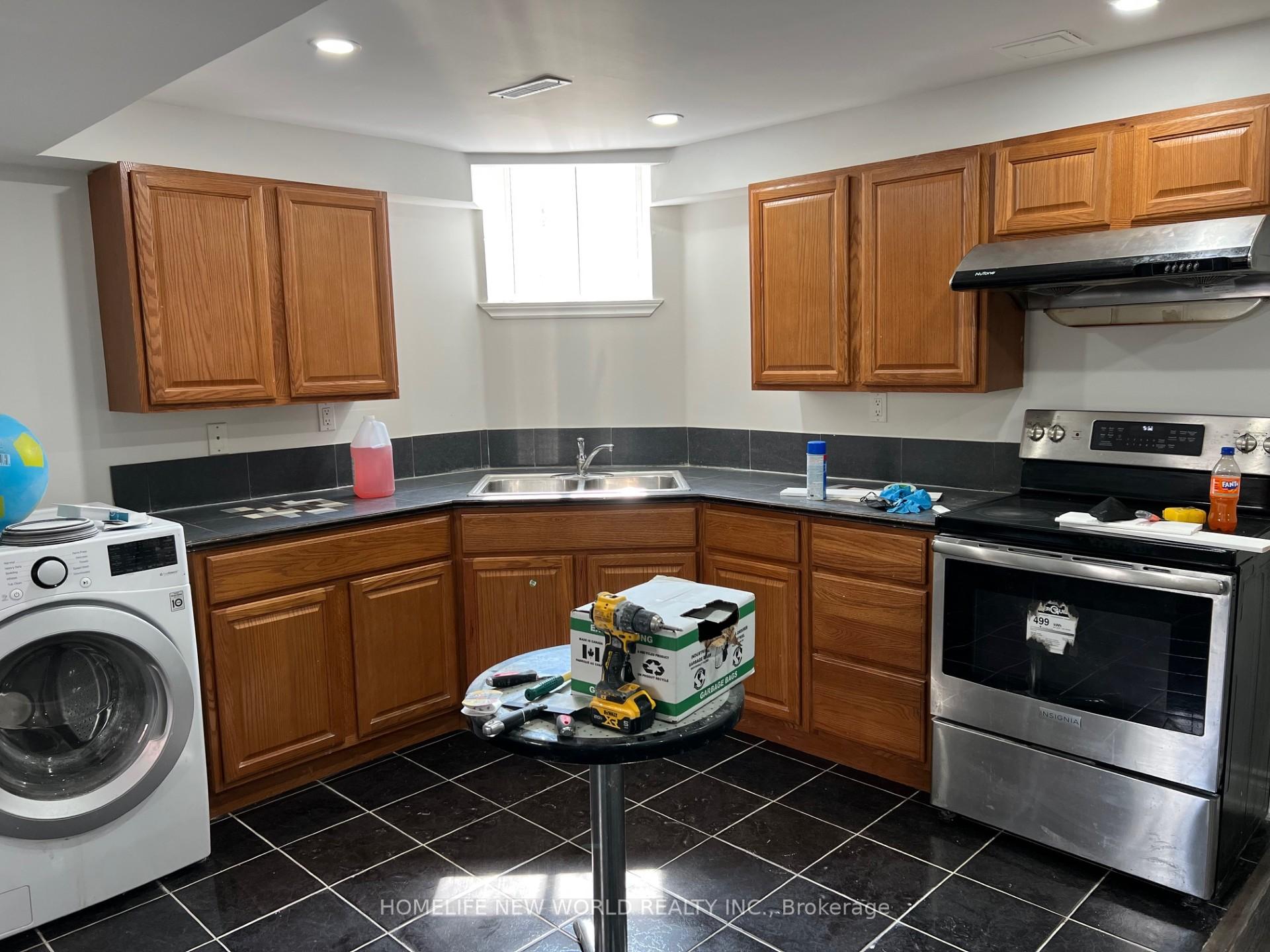Photo 15 of Unit Bsmt, 43 Fonda Road, Markham, Middlefield — HOMEH