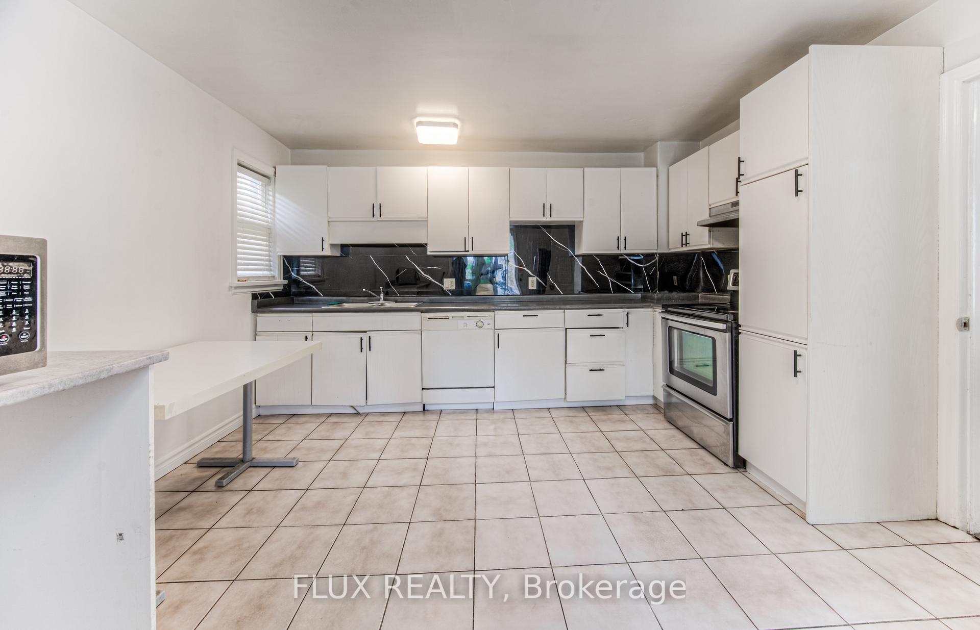 Photo 10 of 152 Binscarth Road, Kitchener — HOMEH