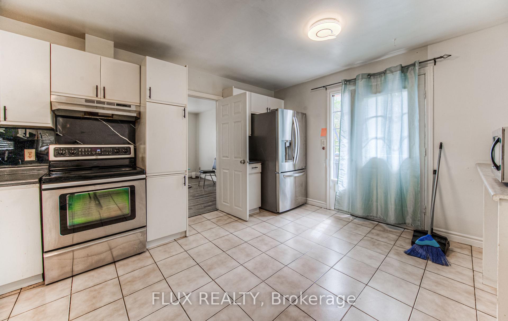 Photo 12 of 152 Binscarth Road, Kitchener — HOMEH