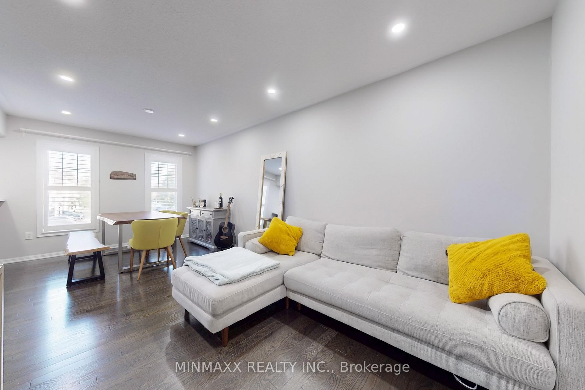 Photo 6 of 449 Dalhousie Gate, Milton, Willmott — HOMEH