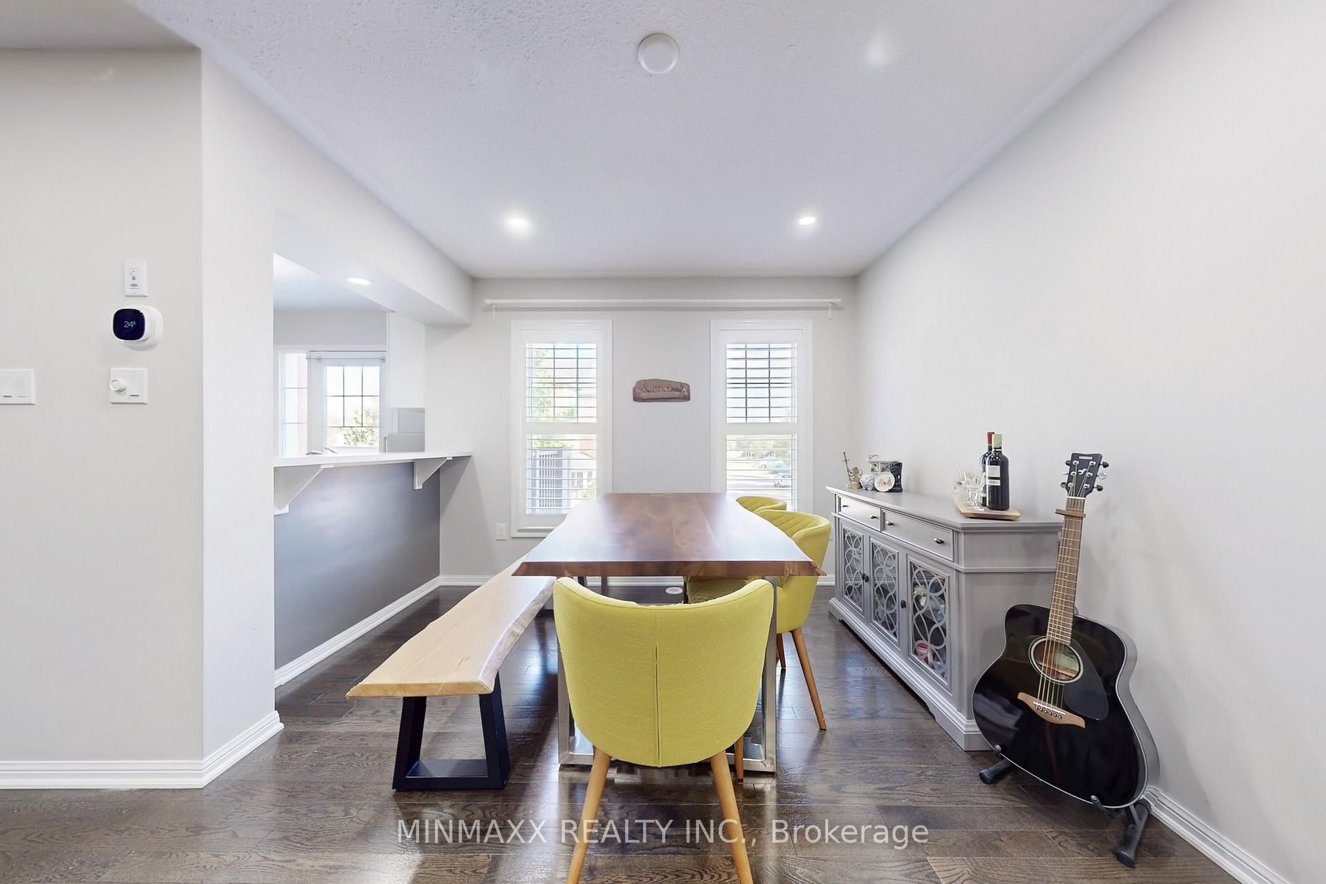 Photo 11 of 449 Dalhousie Gate, Milton, Willmott — HOMEH