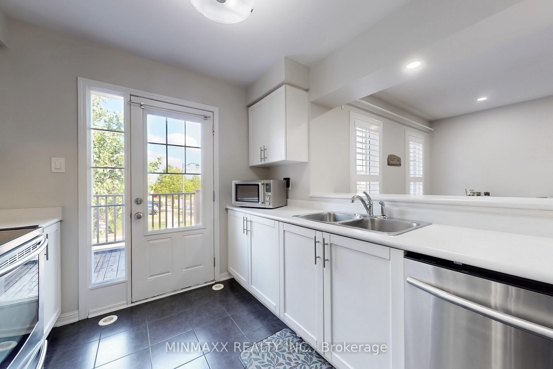 Photo 17 of 449 Dalhousie Gate, Milton, Willmott — HOMEH