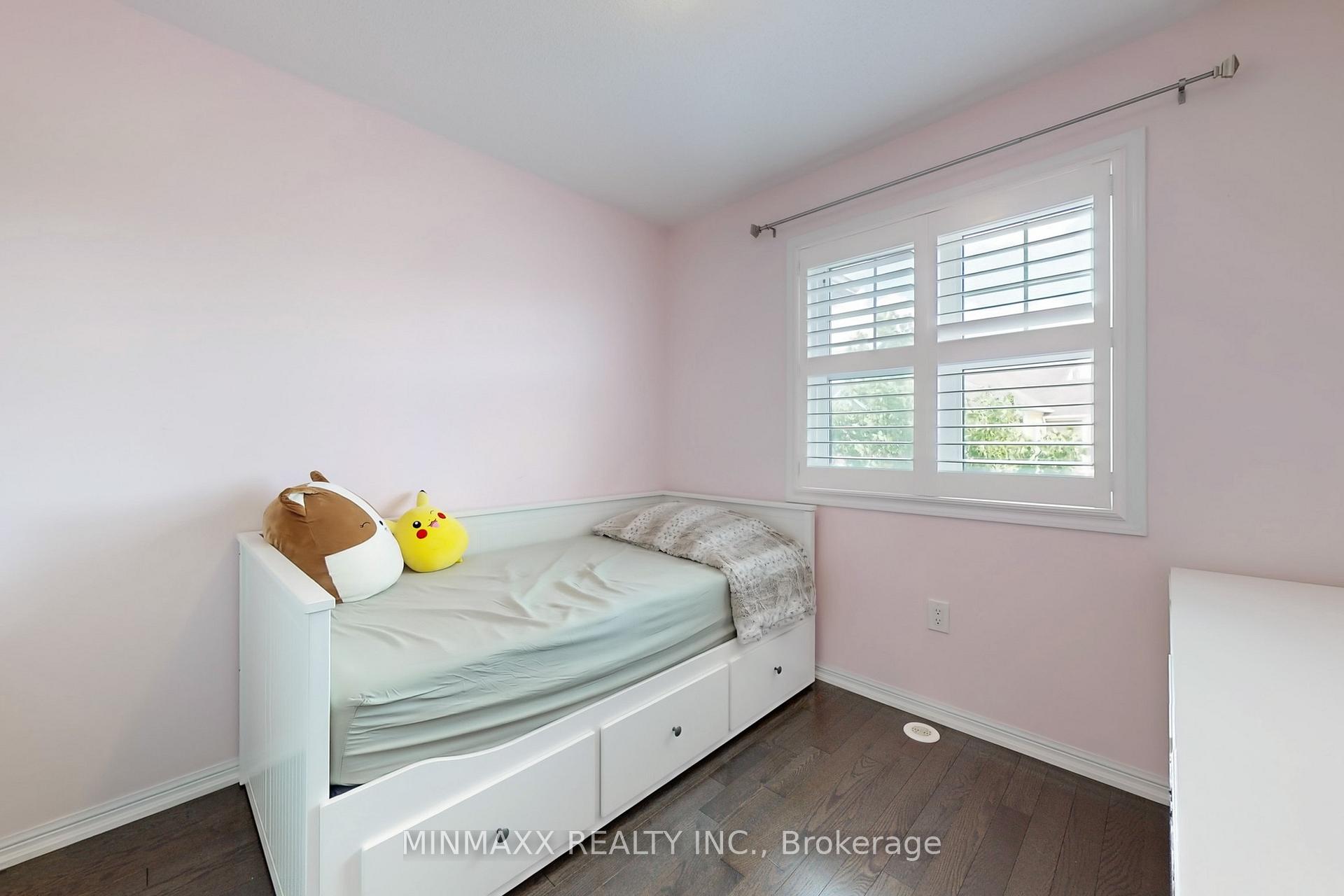 Photo 35 of 449 Dalhousie Gate, Milton, Willmott — HOMEH