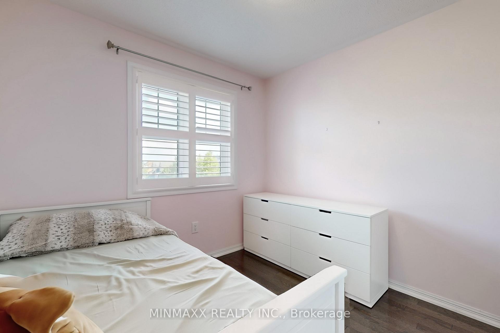 Photo 37 of 449 Dalhousie Gate, Milton, Willmott — HOMEH