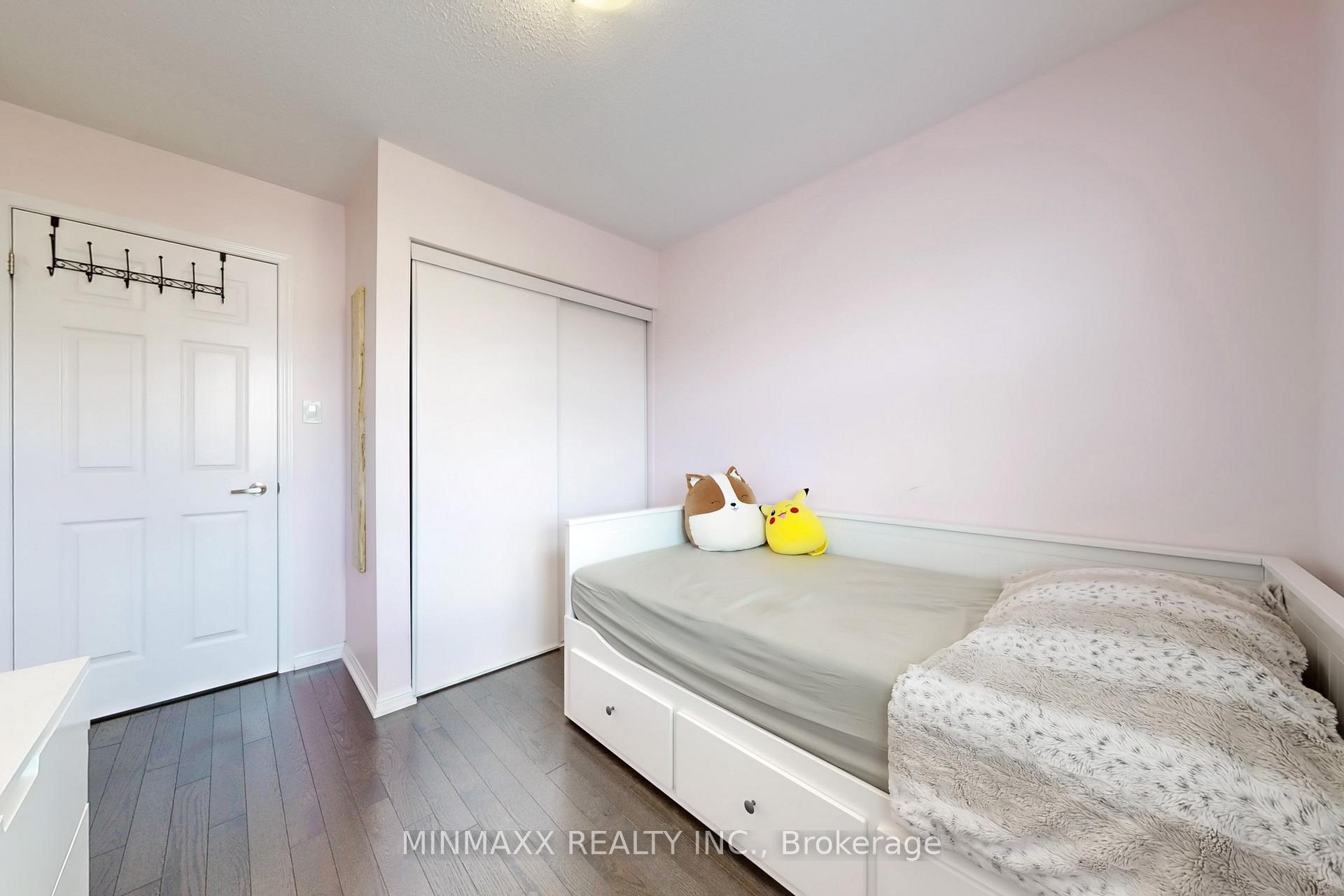 Photo 38 of 449 Dalhousie Gate, Milton, Willmott — HOMEH