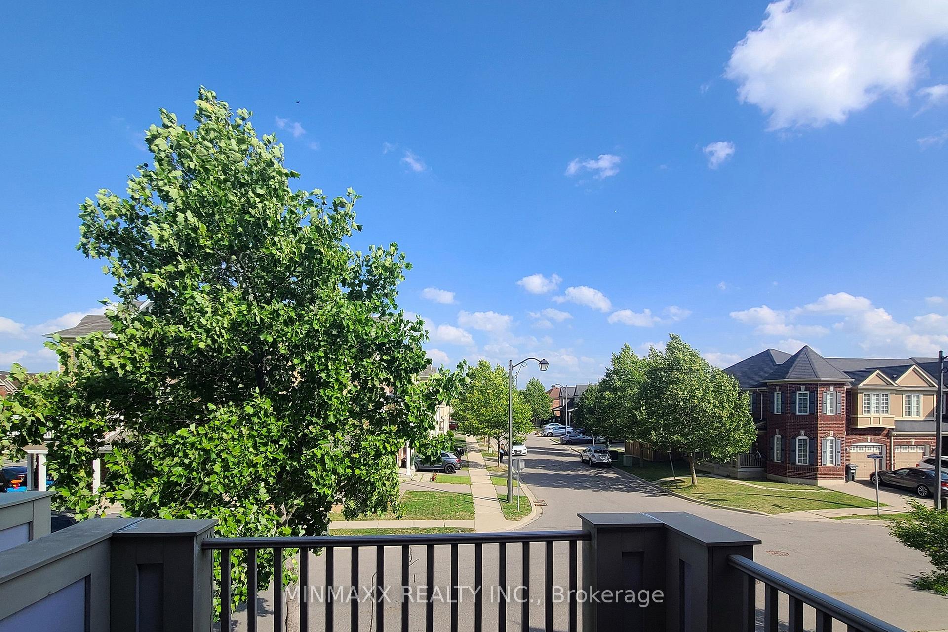Photo 49 of 449 Dalhousie Gate, Milton, Willmott — HOMEH