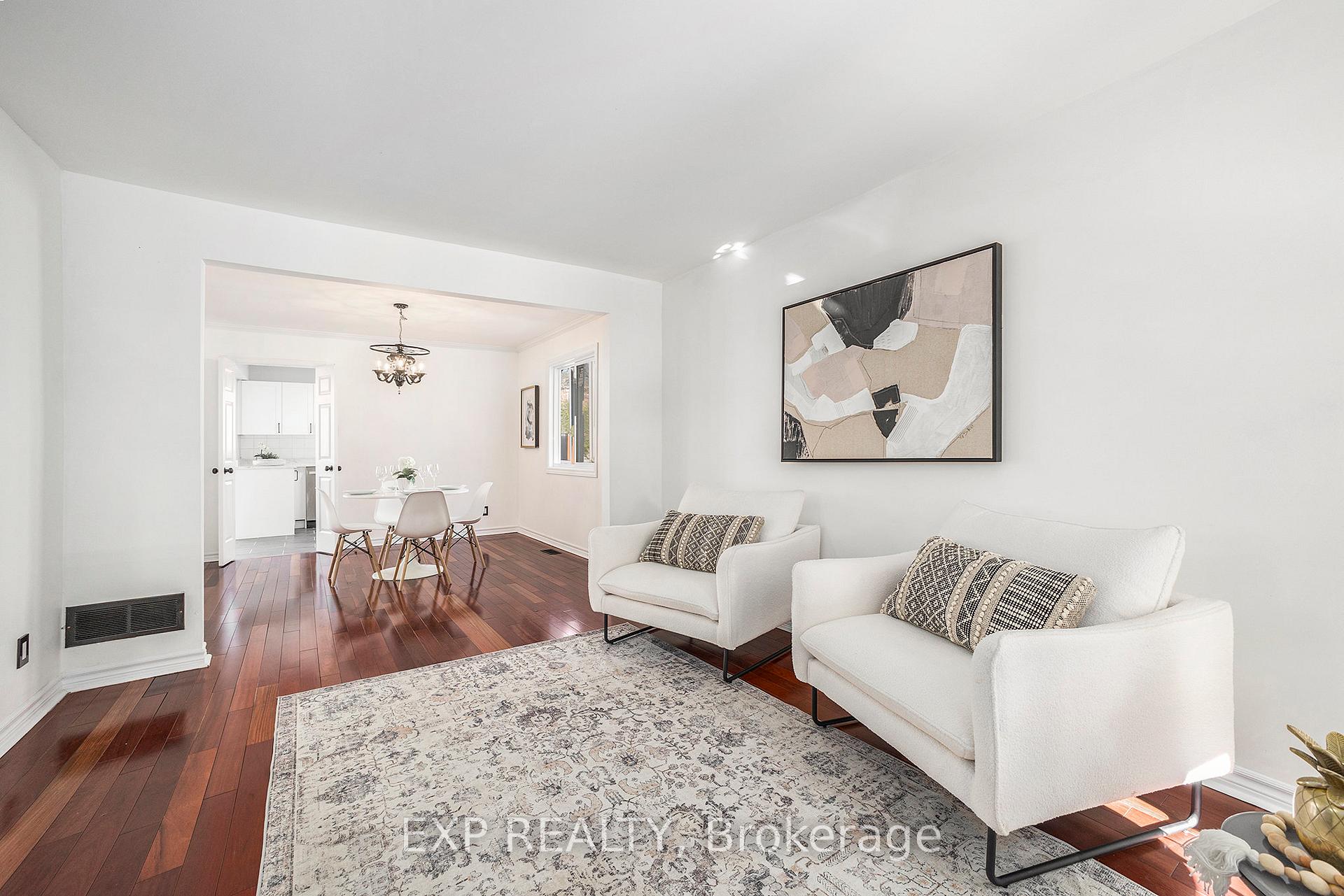 Photo 3 of 33 Bridle Park Drive, Ottawa, Kanata - Bridlewood — HOMEH