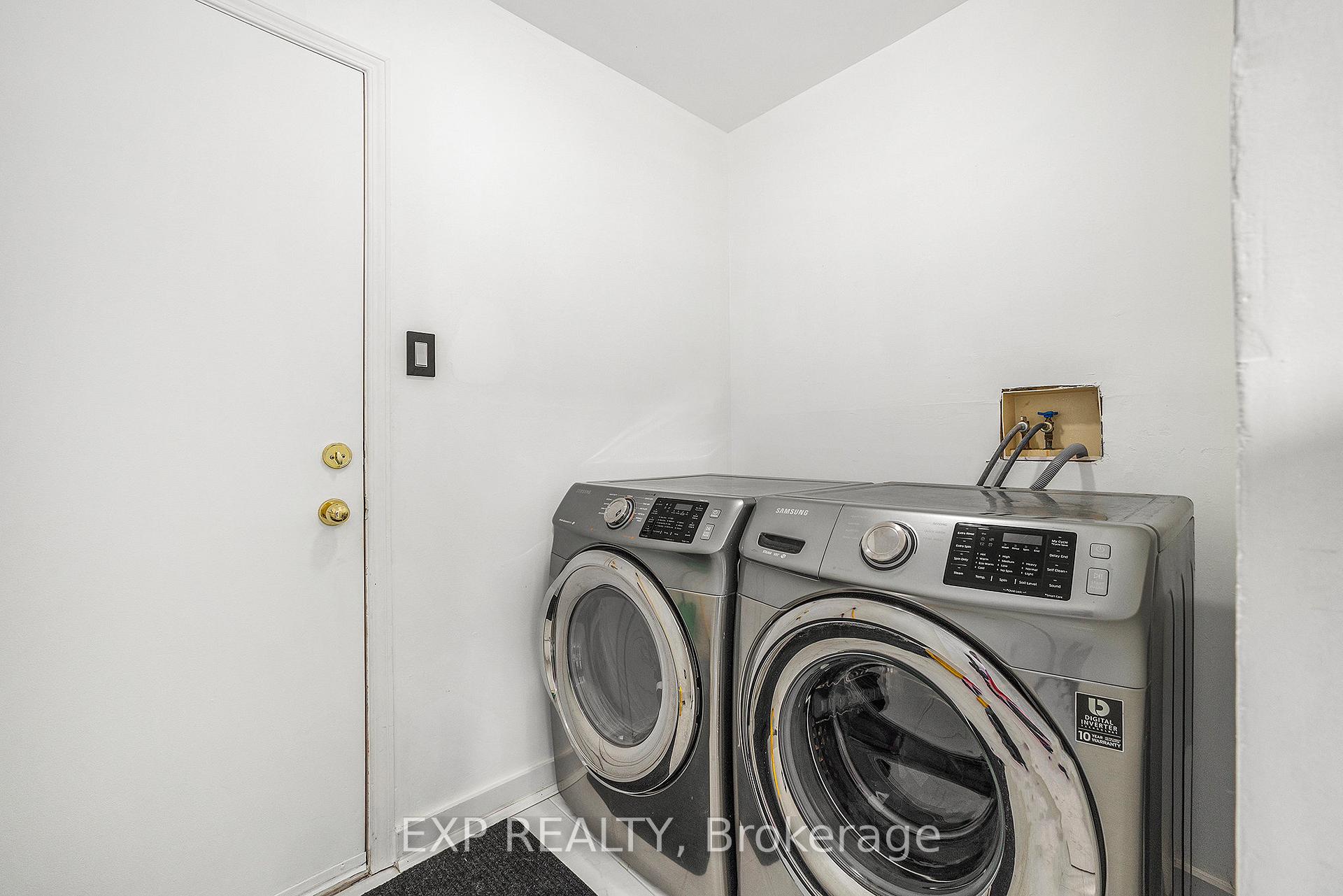 Photo 14 of 33 Bridle Park Drive, Ottawa, Kanata - Bridlewood — HOMEH