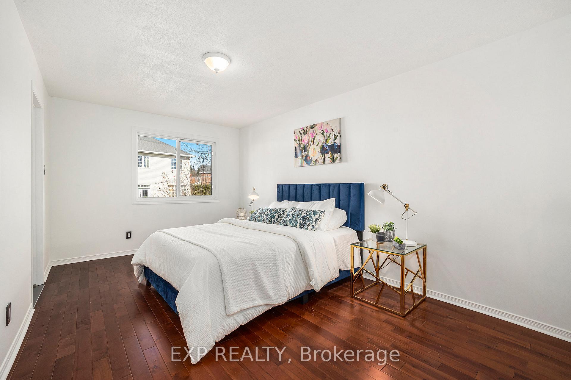 Photo 15 of 33 Bridle Park Drive, Ottawa, Kanata - Bridlewood — HOMEH