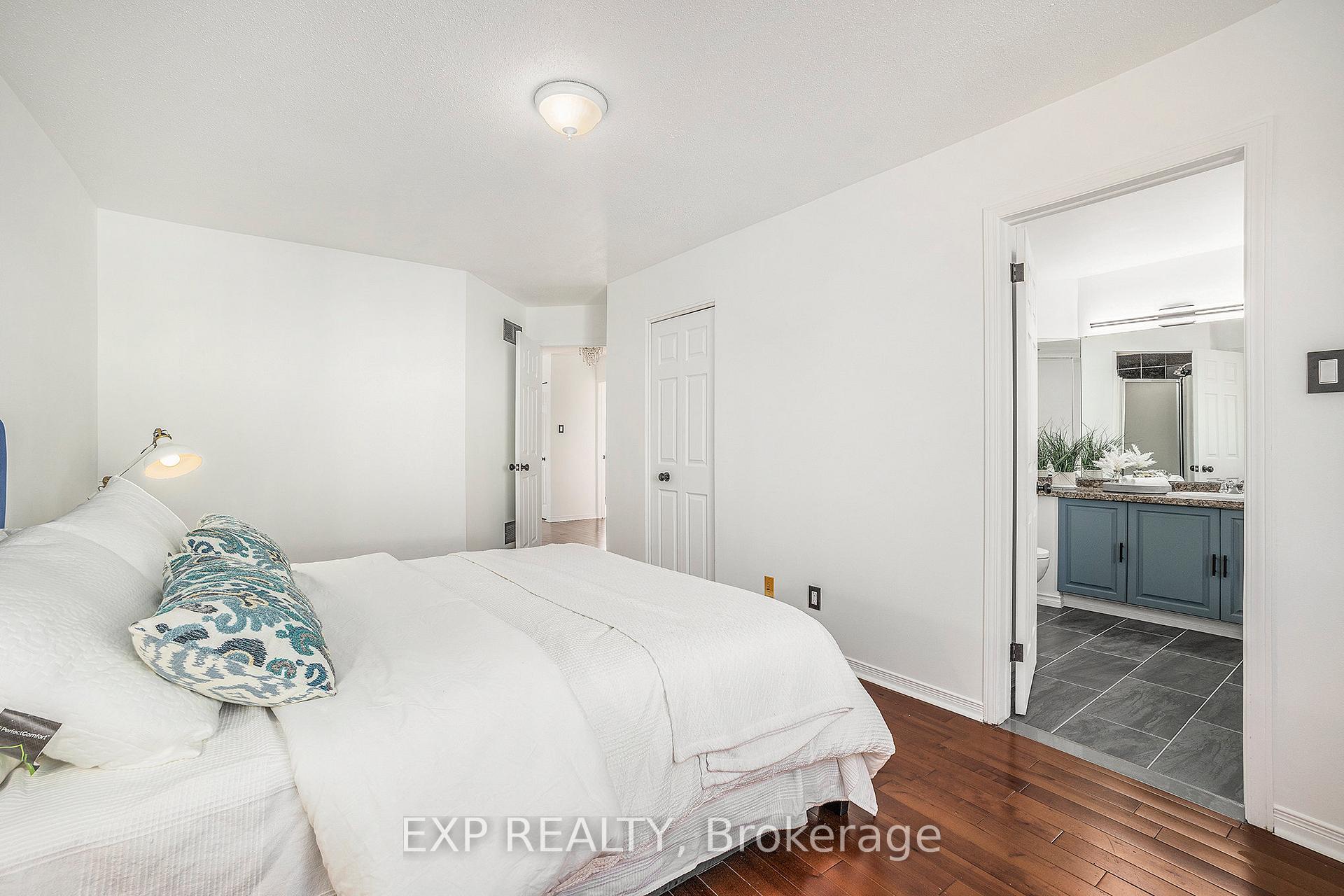 Photo 16 of 33 Bridle Park Drive, Ottawa, Kanata - Bridlewood — HOMEH