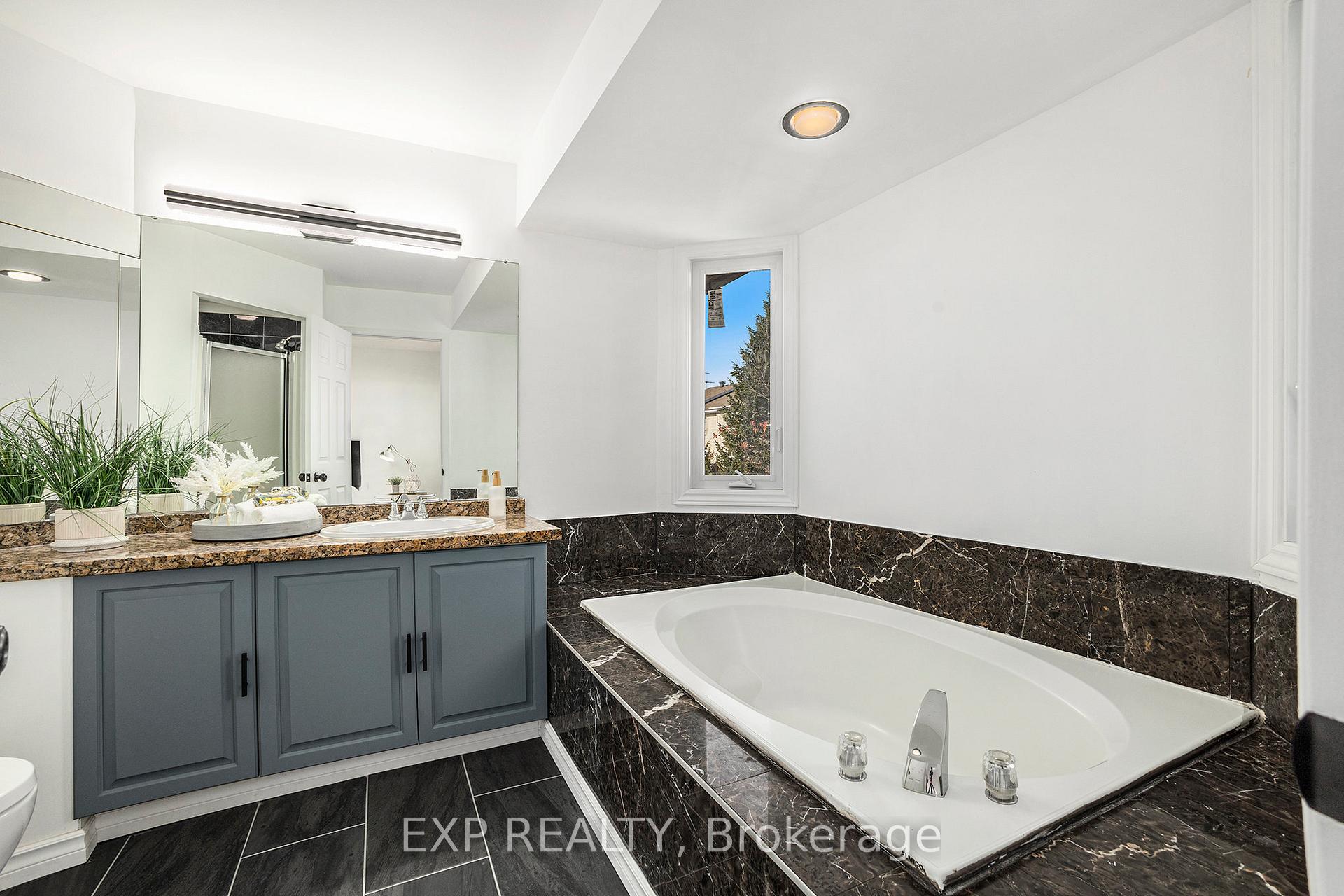 Photo 17 of 33 Bridle Park Drive, Ottawa, Kanata - Bridlewood — HOMEH
