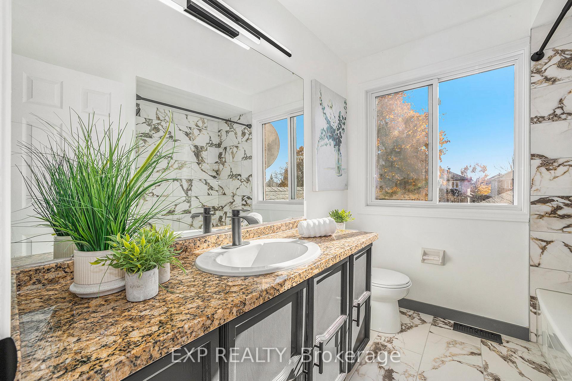 Photo 19 of 33 Bridle Park Drive, Ottawa, Kanata - Bridlewood — HOMEH