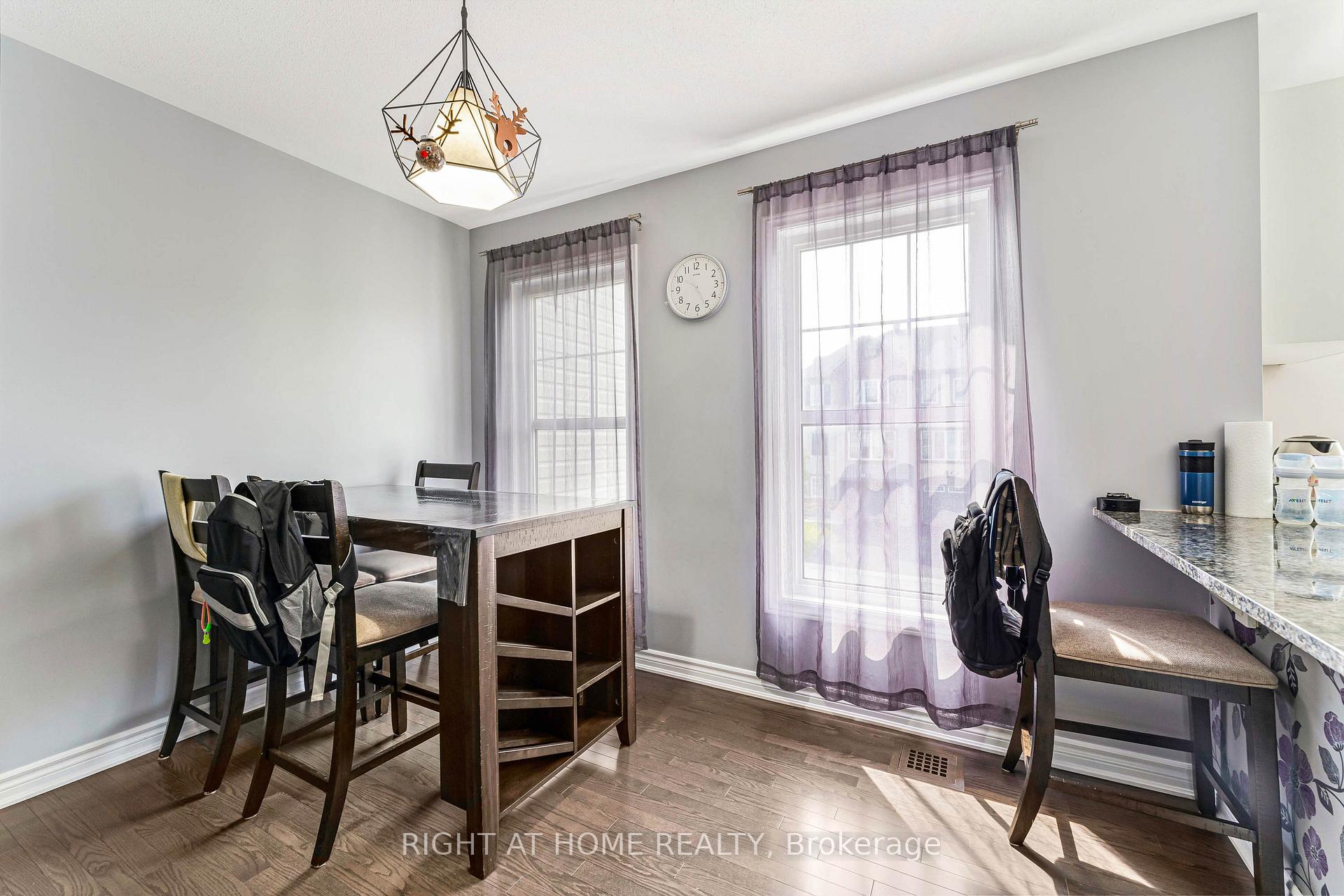 Photo 19 of 12 Streambank Street, Ottawa, Kanata - Emerald Meadows/Trailwest — HOMEH