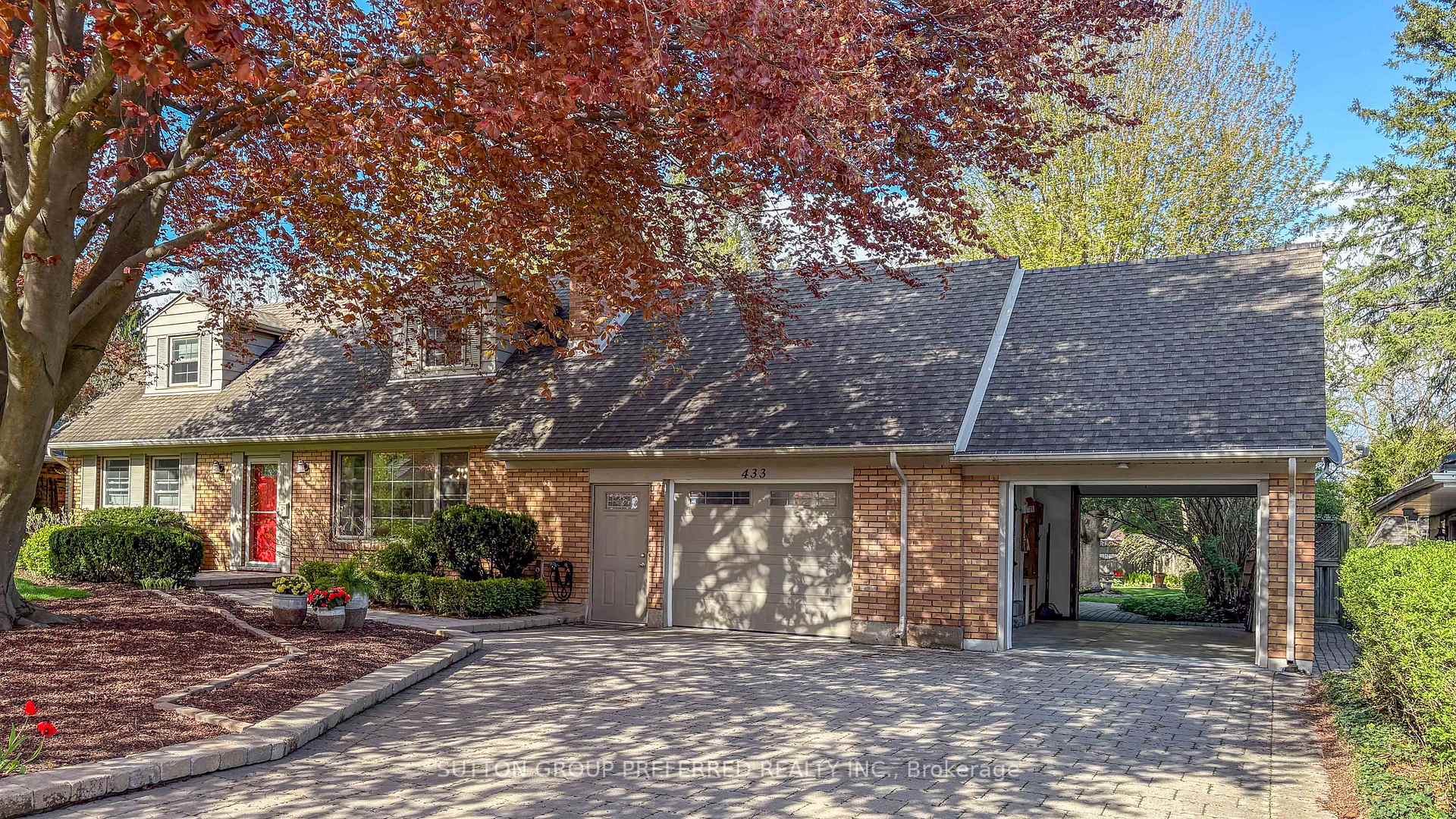 Front of 433 West Mile Road