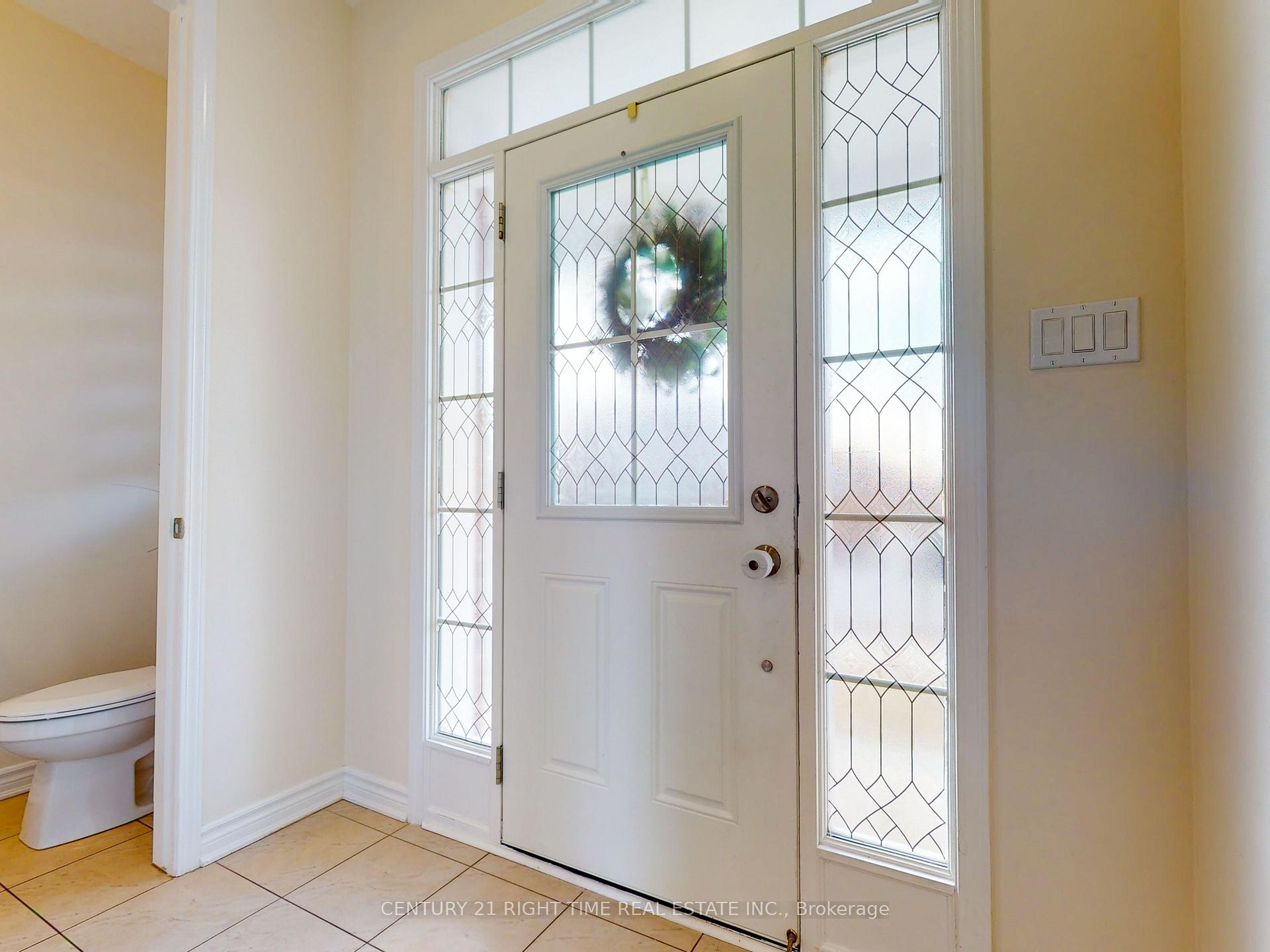 Photo 4 of 314 Grovehill Crescent, Kitchener, Rosenburg — HOMEH