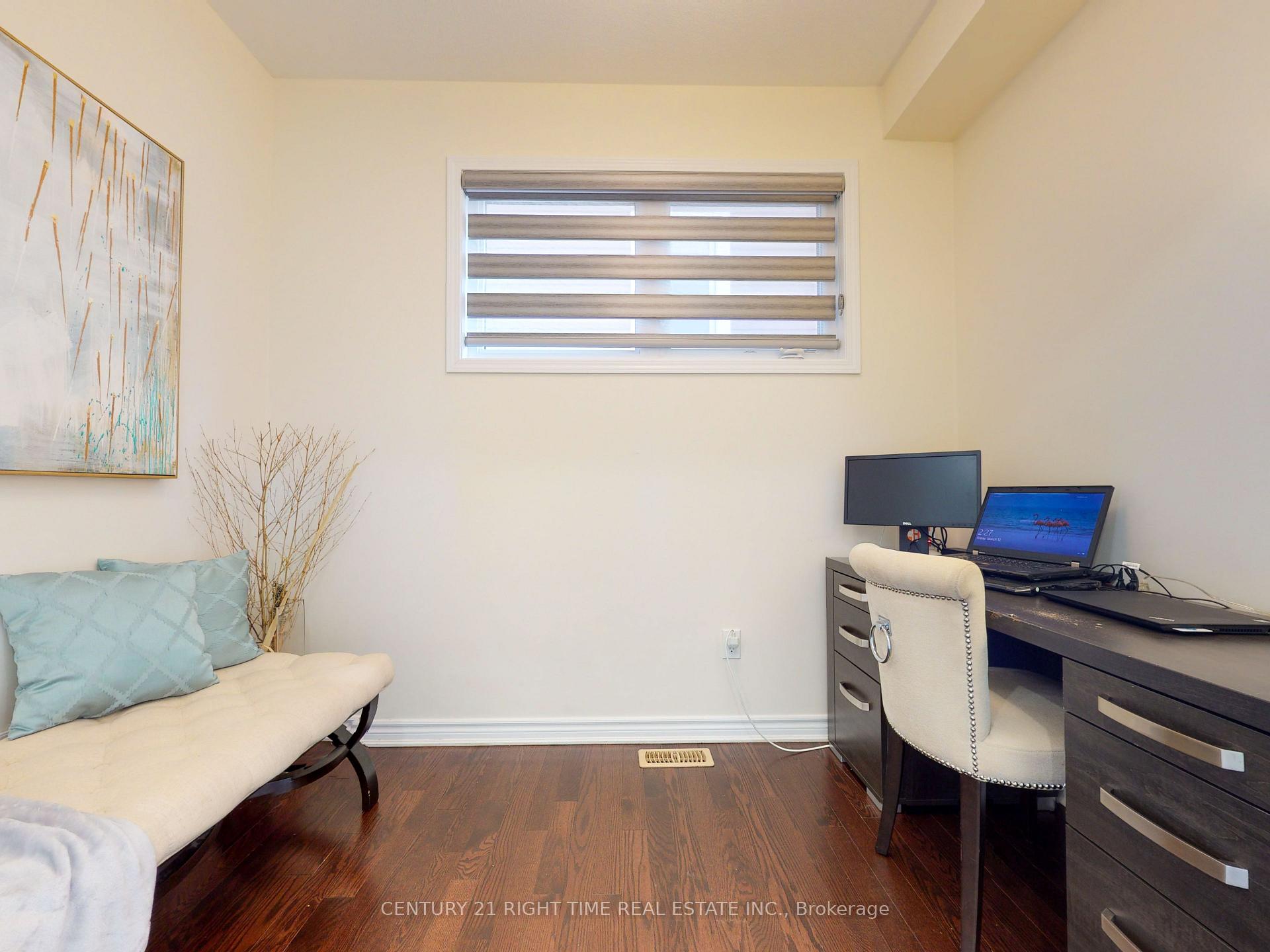 Photo 6 of 314 Grovehill Crescent, Kitchener, Rosenburg — HOMEH