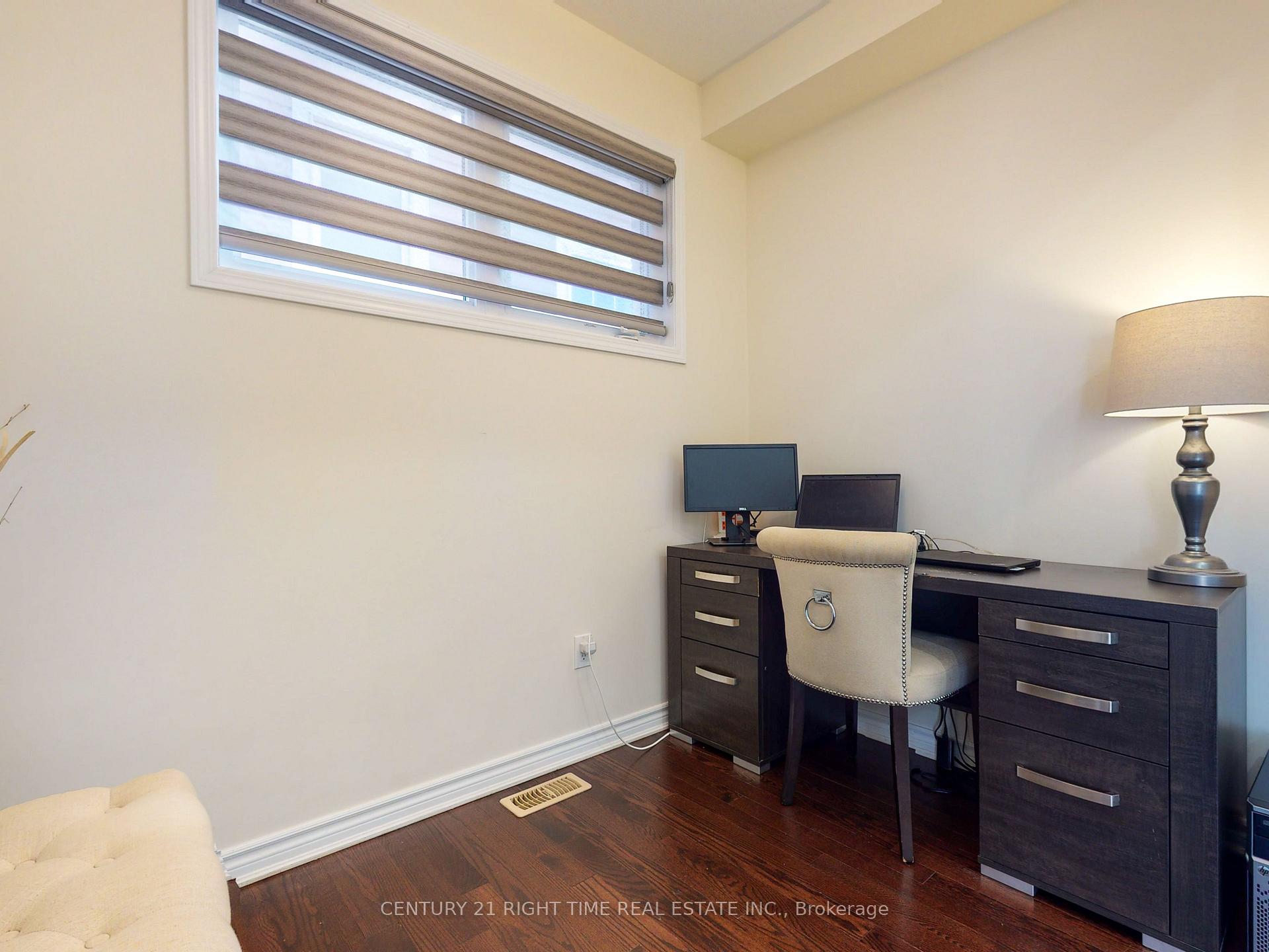 Photo 7 of 314 Grovehill Crescent, Kitchener, Rosenburg — HOMEH