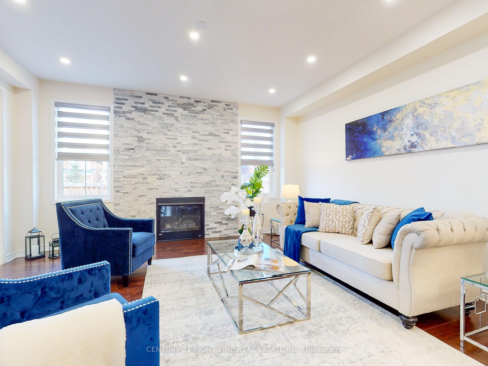 Photo 11 of 314 Grovehill Crescent, Kitchener, Rosenburg — HOMEH