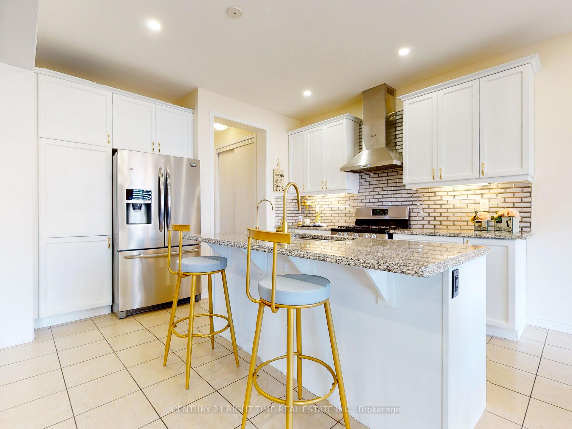 Photo 17 of 314 Grovehill Crescent, Kitchener, Rosenburg — HOMEH