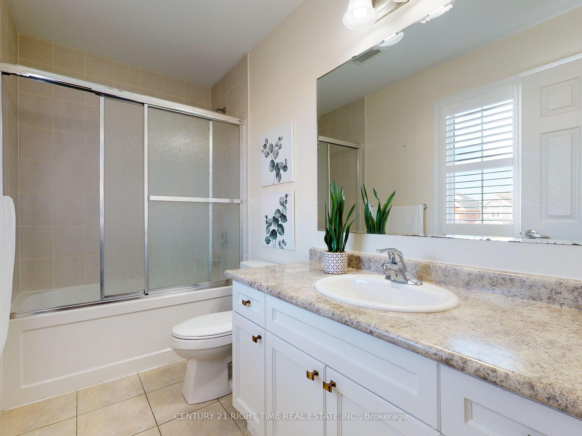 Photo 30 of 314 Grovehill Crescent, Kitchener, Rosenburg — HOMEH