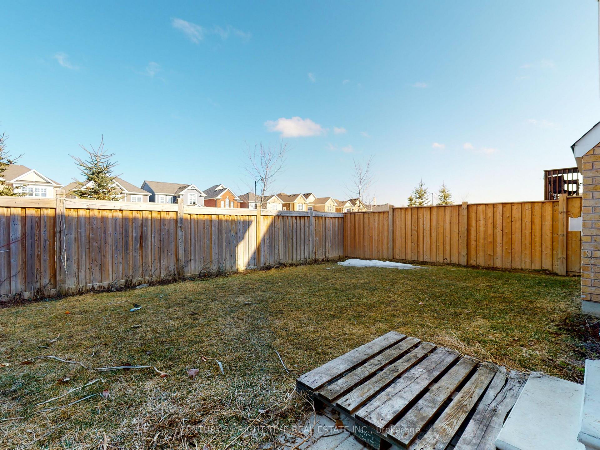 Photo 39 of 314 Grovehill Crescent, Kitchener, Rosenburg — HOMEH