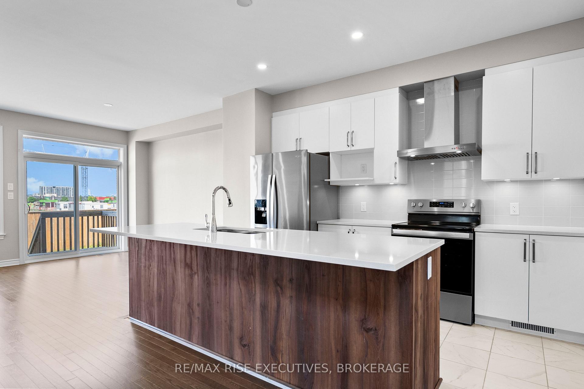 Photo 8 of 1336 Demers Avenue, Kingston, East Gardiners Rd — HOMEH