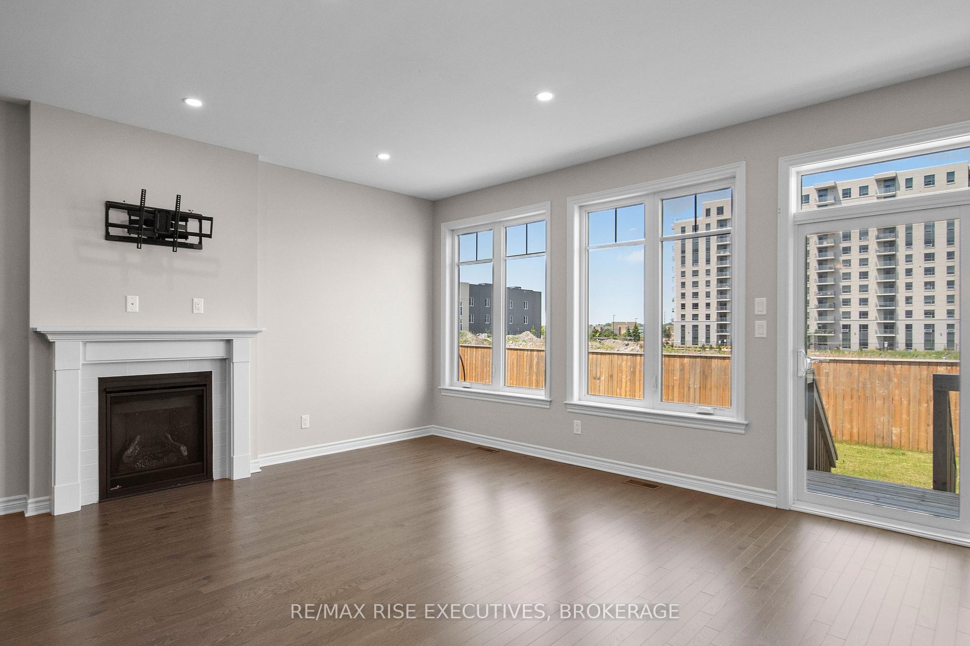 Photo 15 of 1336 Demers Avenue, Kingston, East Gardiners Rd — HOMEH