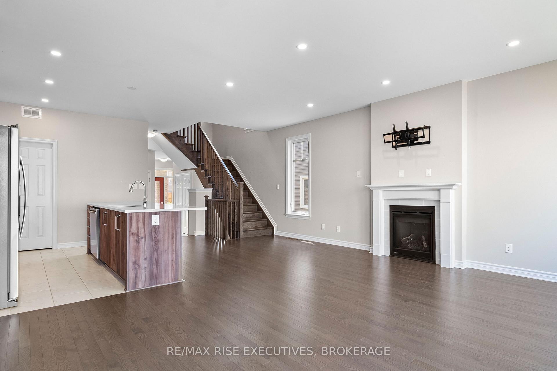 Photo 18 of 1336 Demers Avenue, Kingston, East Gardiners Rd — HOMEH
