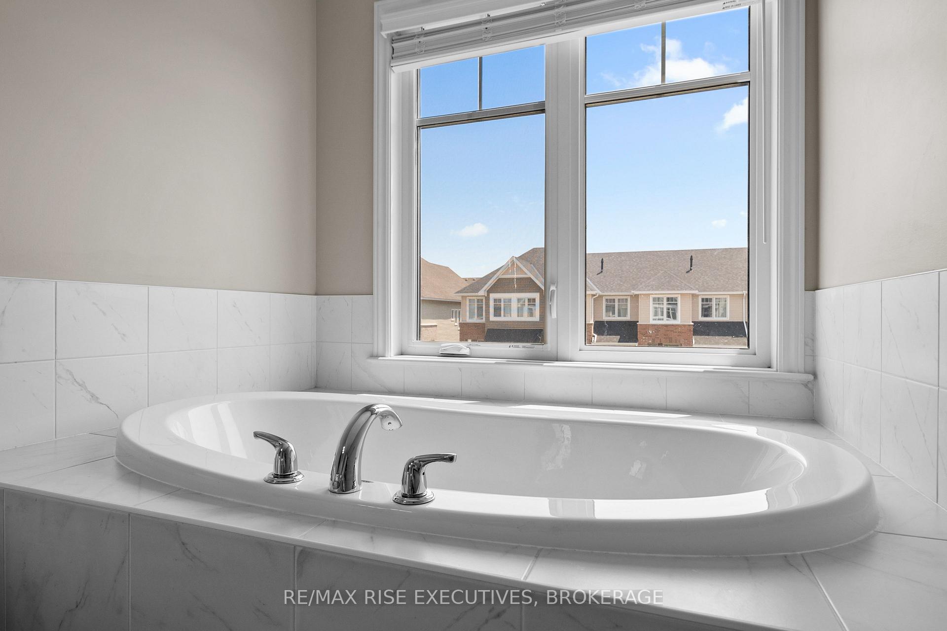 Photo 25 of 1336 Demers Avenue, Kingston, East Gardiners Rd — HOMEH