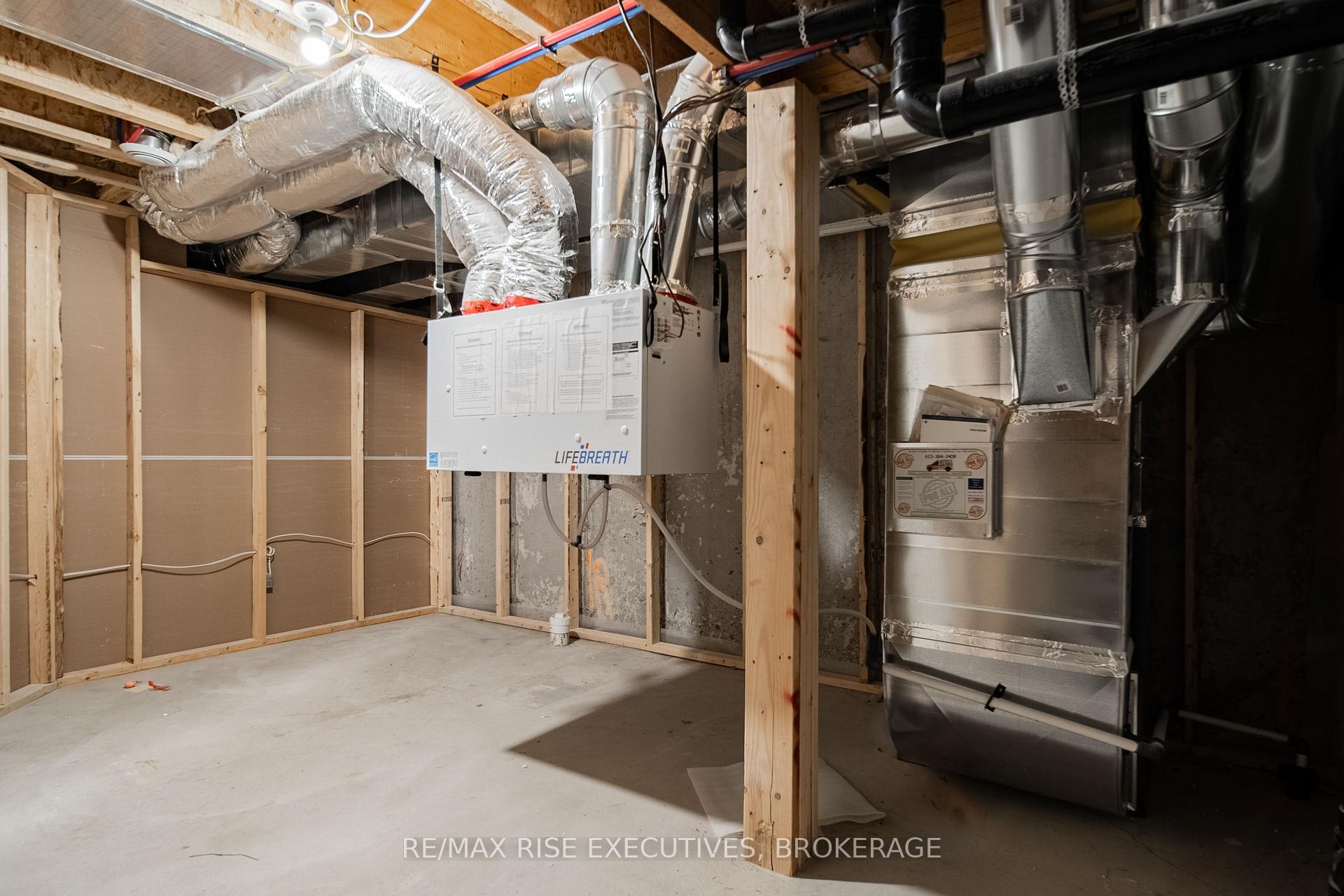 Photo 38 of 1336 Demers Avenue, Kingston, East Gardiners Rd — HOMEH