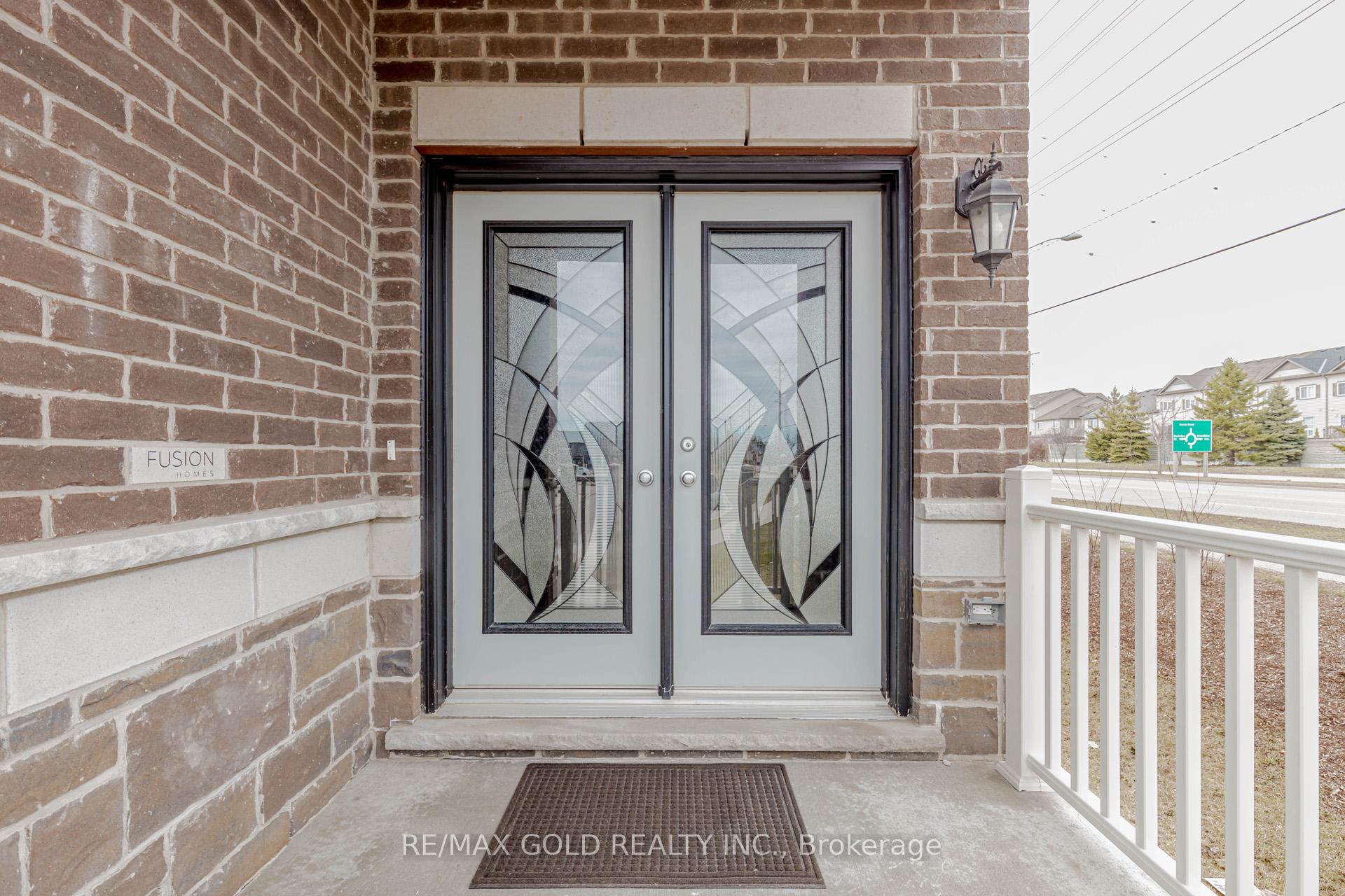 Photo 3 of 573 Florencedale Crescent, Kitchener — HOMEH