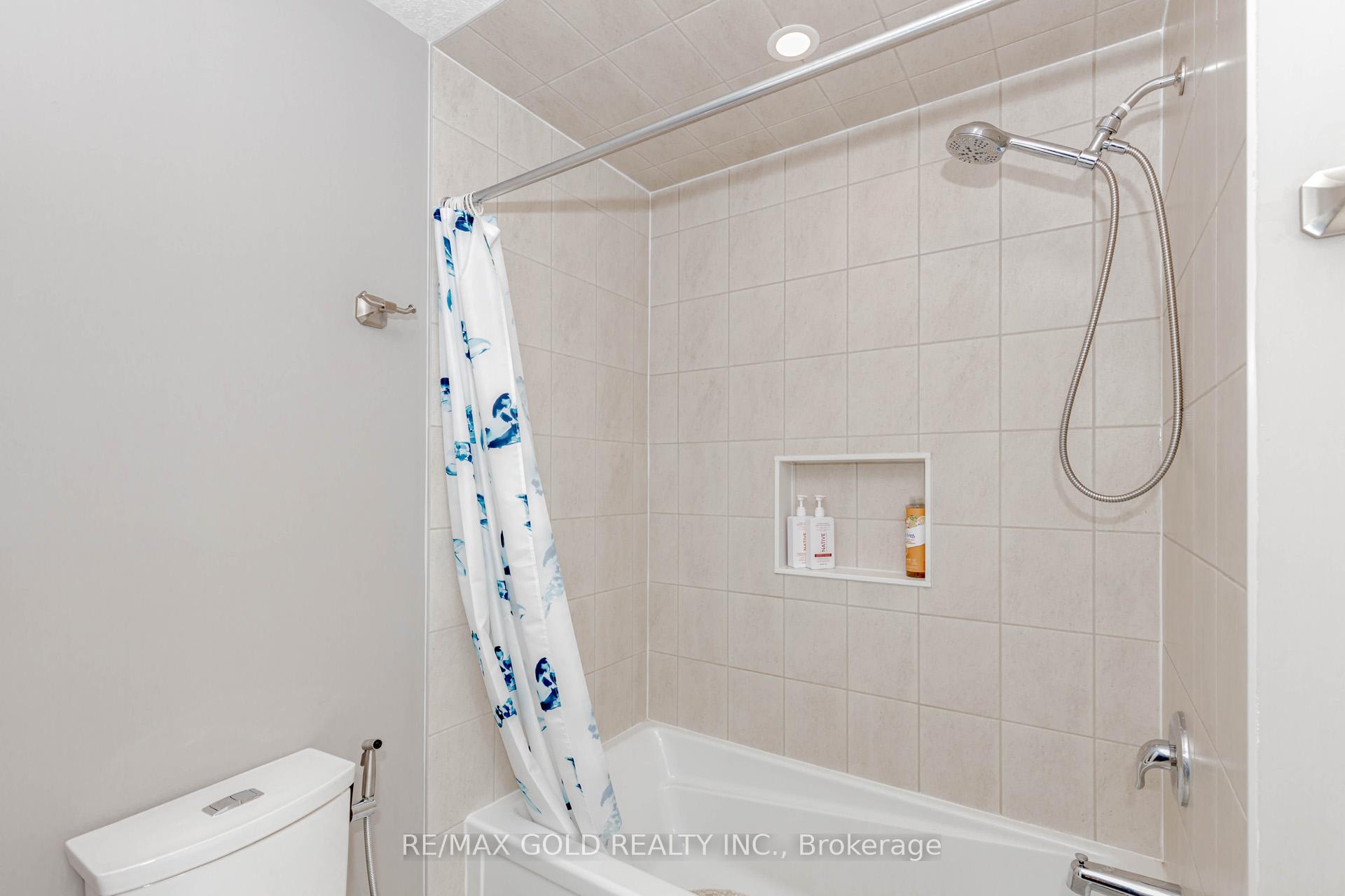 Photo 38 of 573 Florencedale Crescent, Kitchener — HOMEH