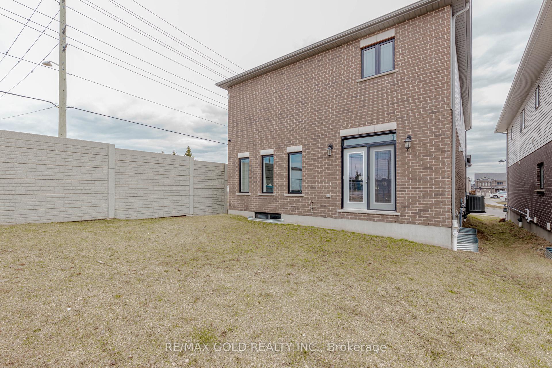 Photo 50 of 573 Florencedale Crescent, Kitchener — HOMEH