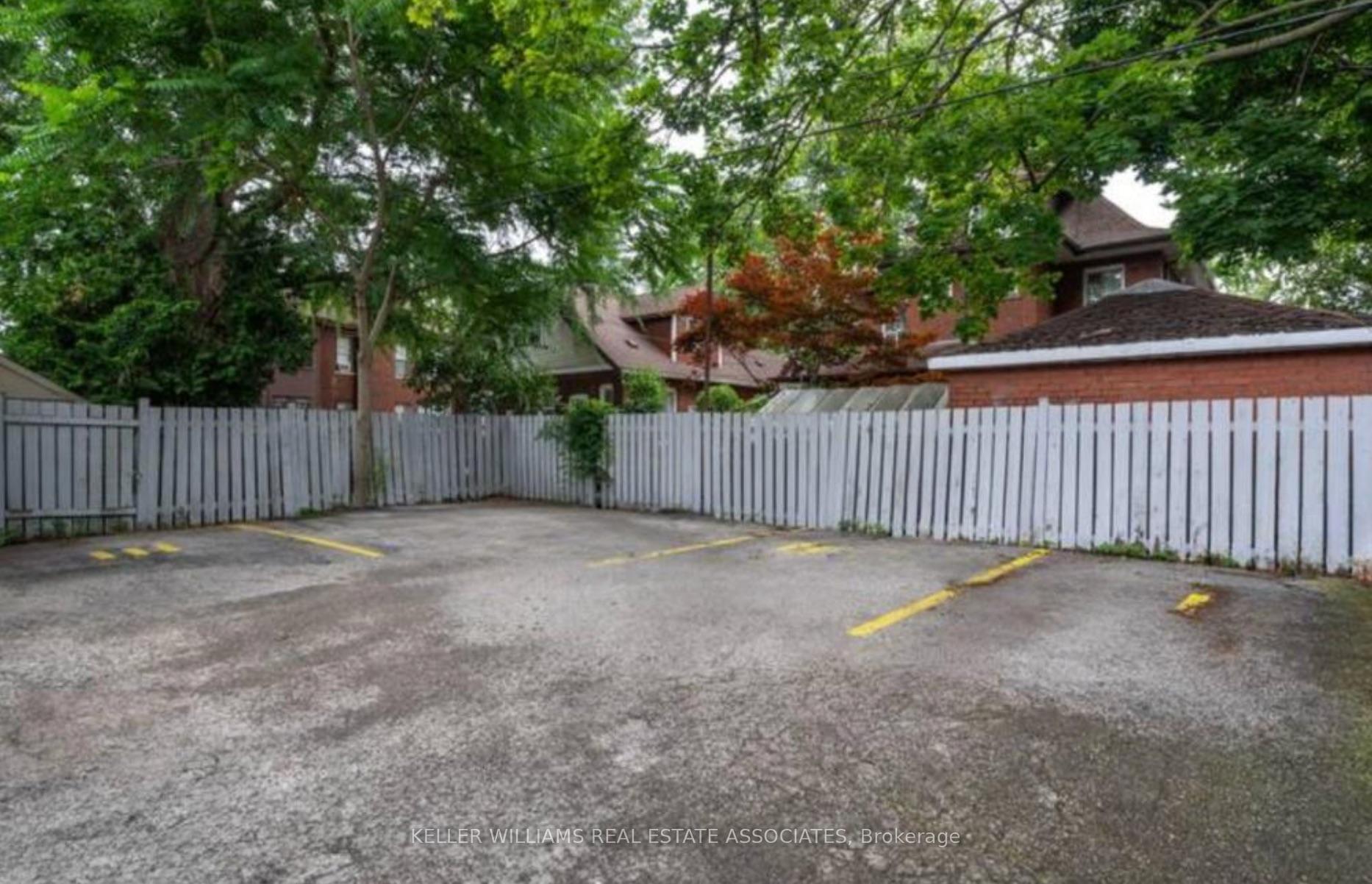 Photo 8 of Unit 1, 207 Fairleigh Avenue S, Hamilton, St. Clair — HOMEH