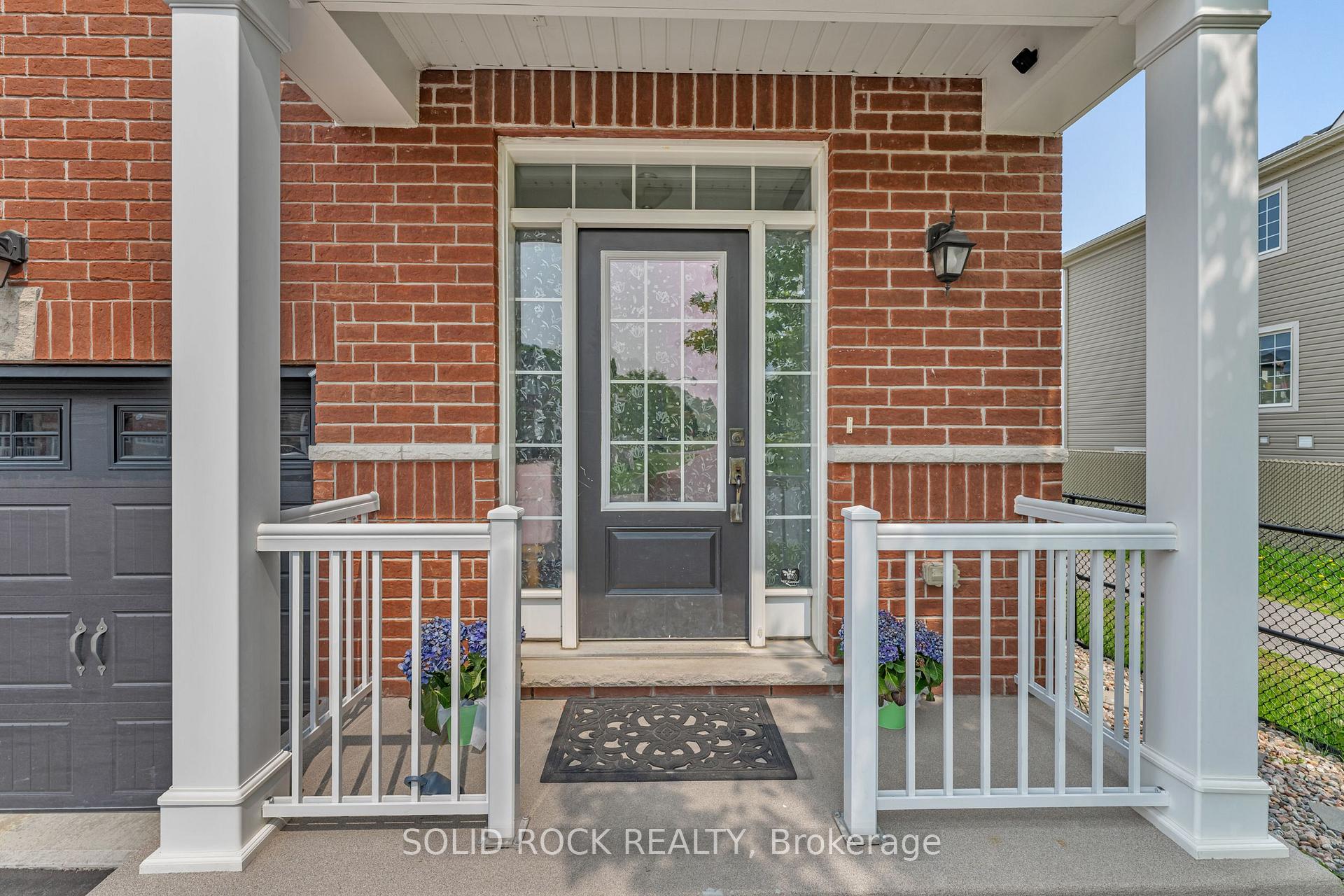 Photo 5 of 32 Solaris Drive, Ottawa, Kanata - Emerald Meadows/Trailwest — HOMEH