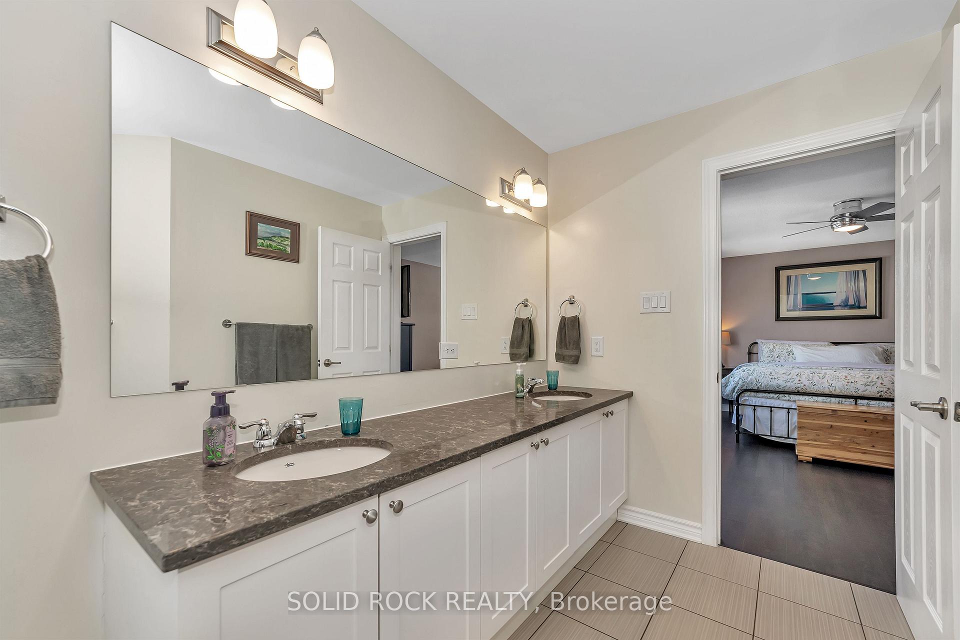 Photo 31 of 32 Solaris Drive, Ottawa, Kanata - Emerald Meadows/Trailwest — HOMEH
