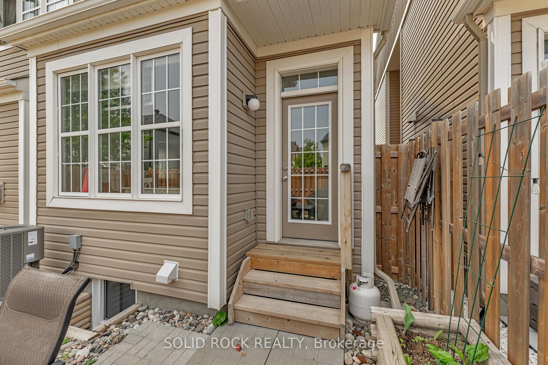 Photo 40 of 32 Solaris Drive, Ottawa, Kanata - Emerald Meadows/Trailwest — HOMEH