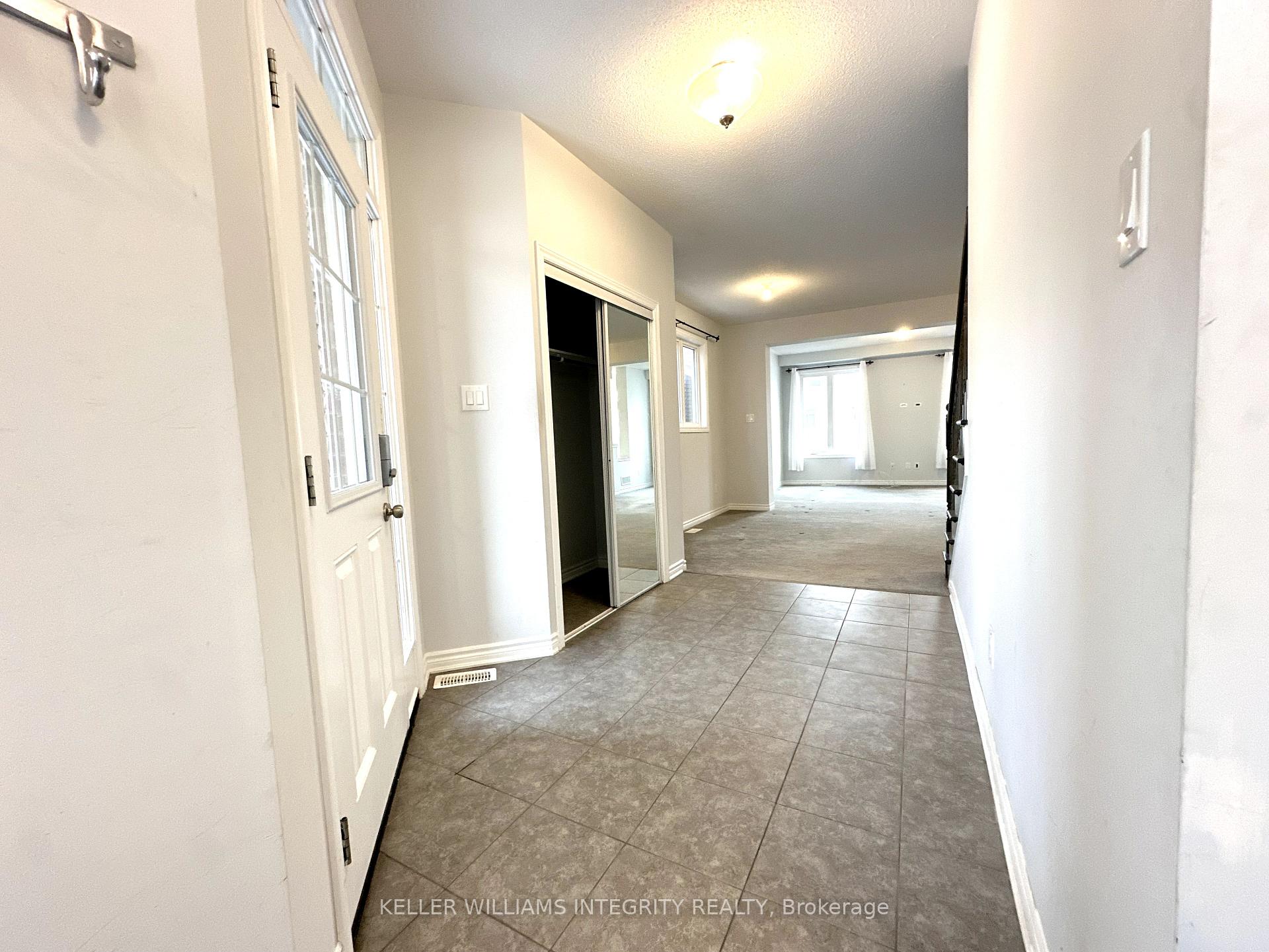 Photo 2 of 224 Cranesbill Road, Ottawa, Kanata - Emerald Meadows/Trailwest — HOMEH