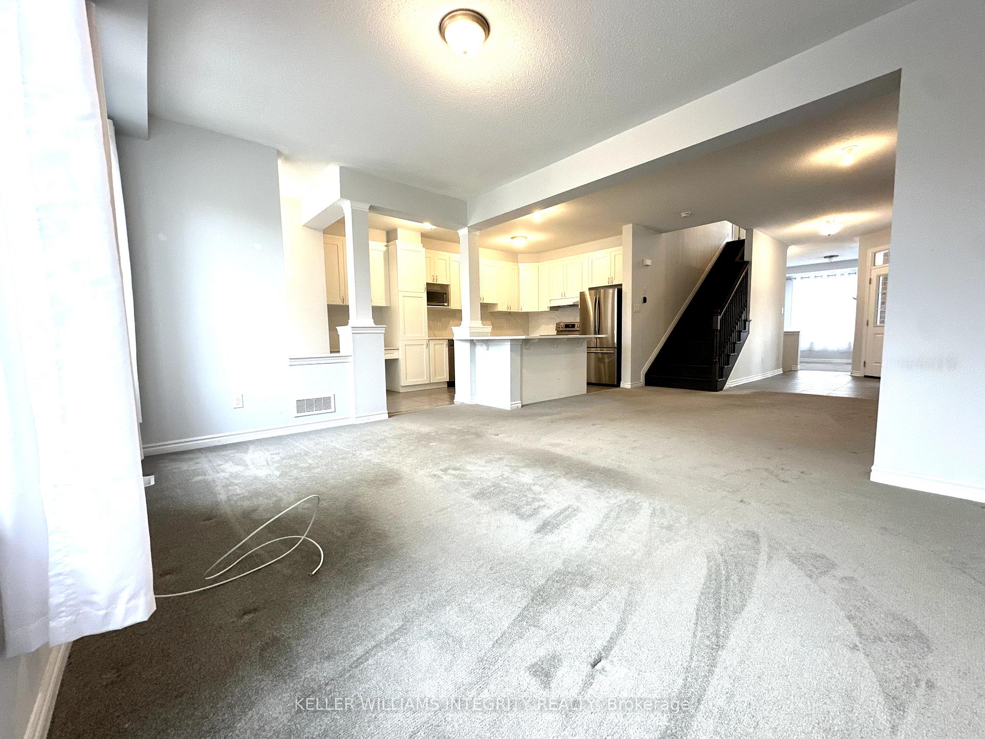 Photo 5 of 224 Cranesbill Road, Ottawa, Kanata - Emerald Meadows/Trailwest — HOMEH
