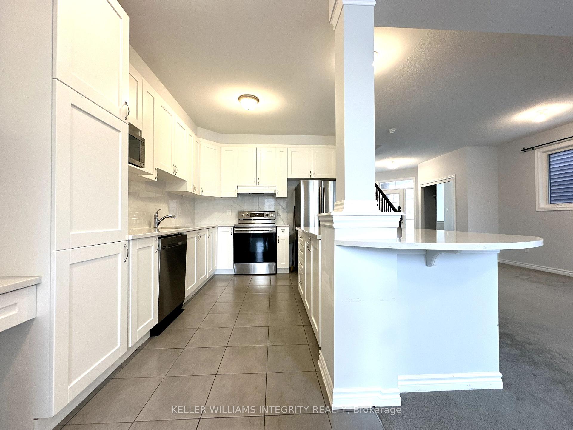 Photo 9 of 224 Cranesbill Road, Ottawa, Kanata - Emerald Meadows/Trailwest — HOMEH