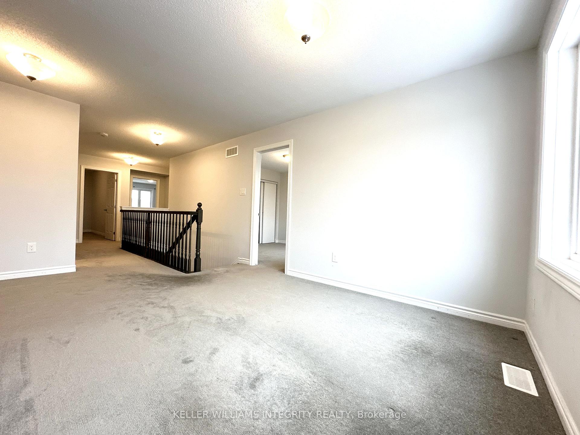 Photo 13 of 224 Cranesbill Road, Ottawa, Kanata - Emerald Meadows/Trailwest — HOMEH