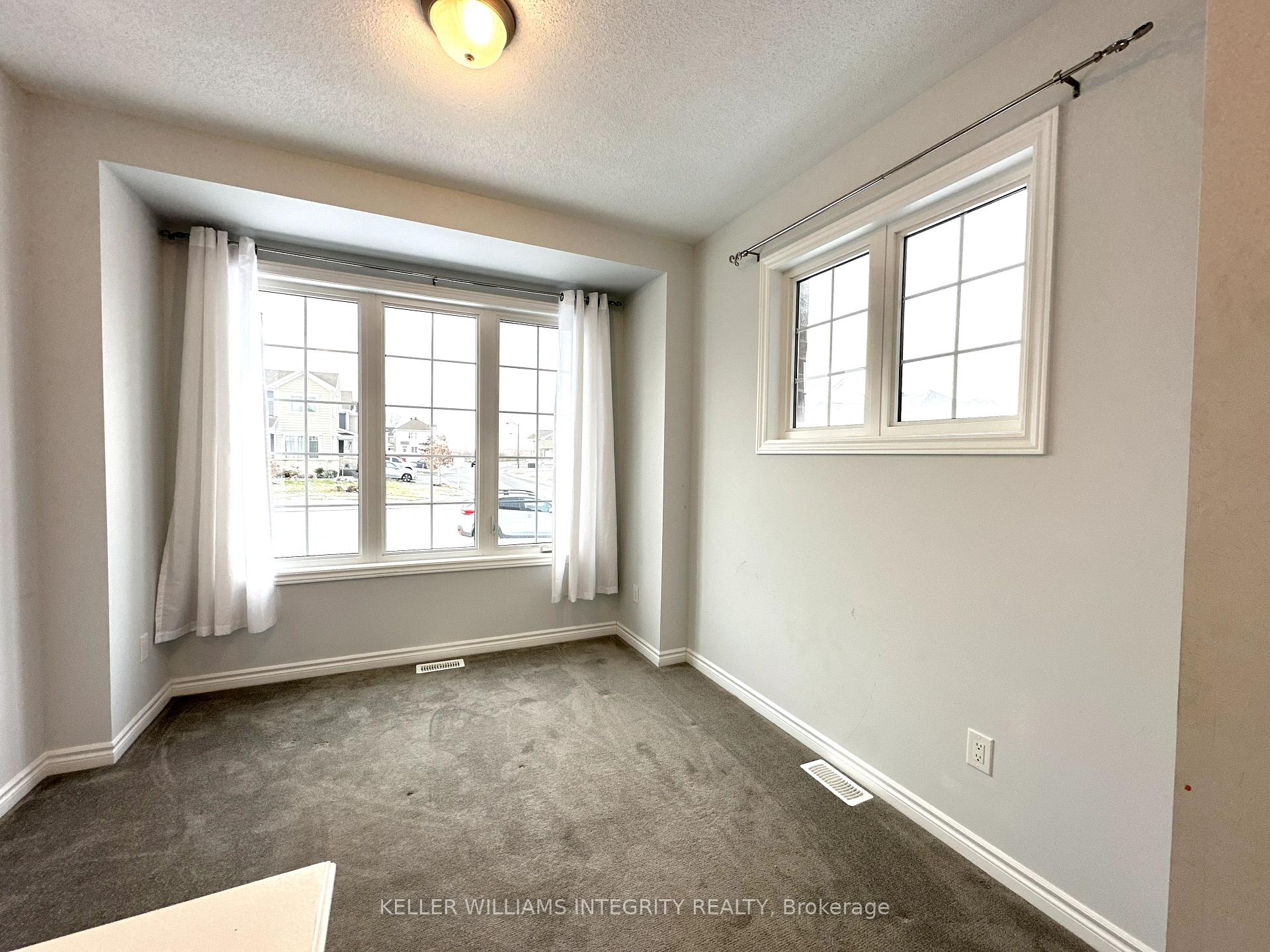 Photo 25 of 224 Cranesbill Road, Ottawa, Kanata - Emerald Meadows/Trailwest — HOMEH