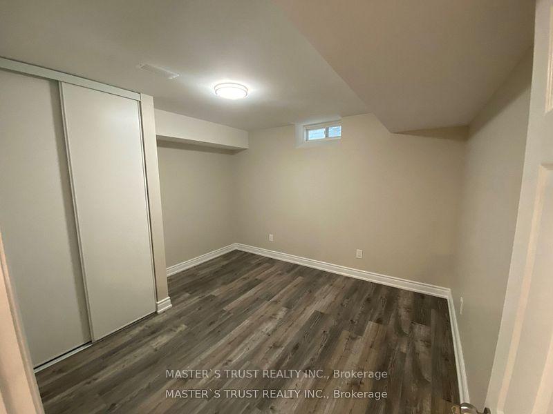 Photo 5 of Unit Bsmt, 27 Castleglen Boulevard, Markham, Berczy — HOMEH