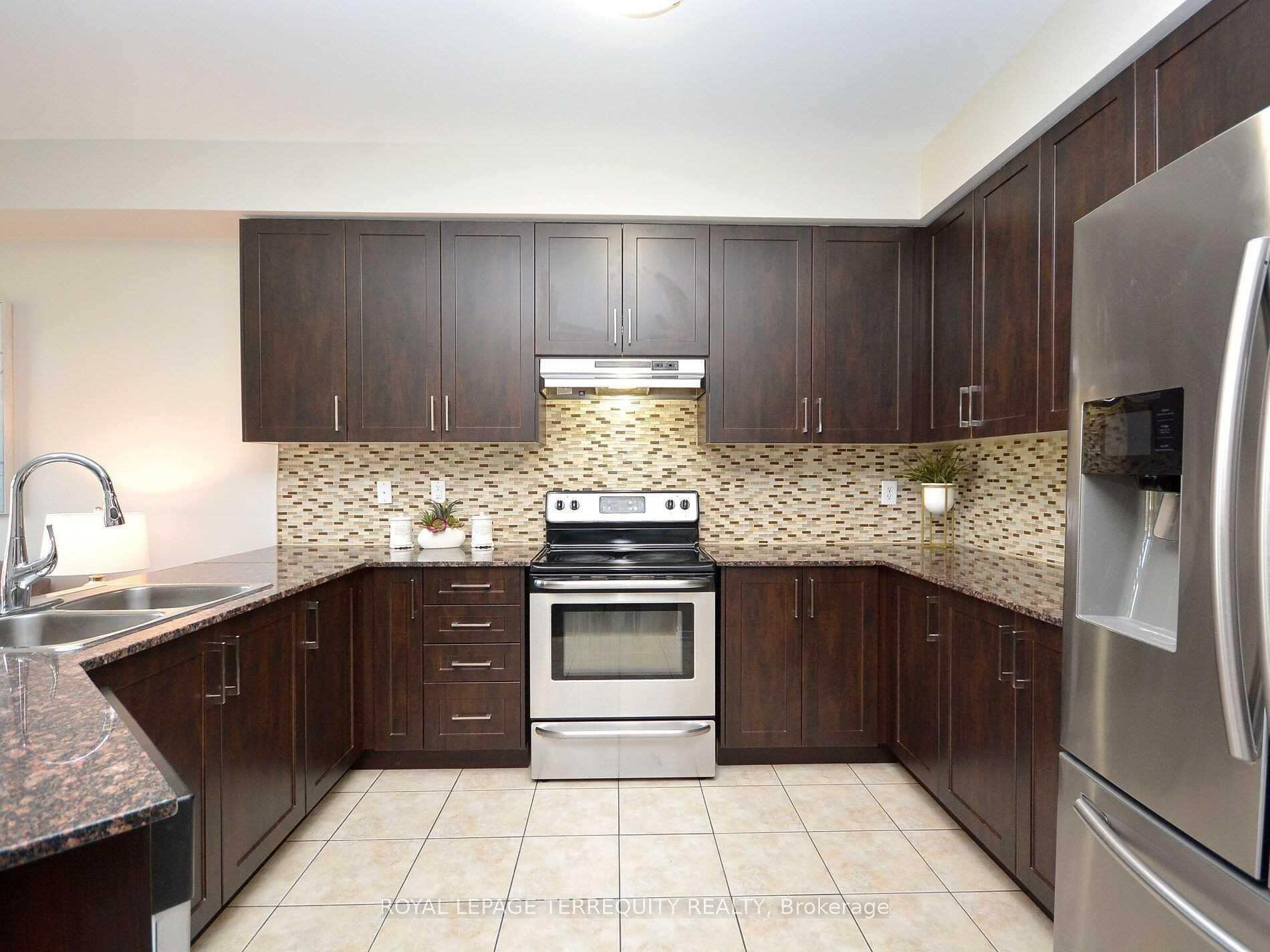 Photo 12 of Unit 18, 745 Farmstead Drive, Milton, Willmott — HOMEH