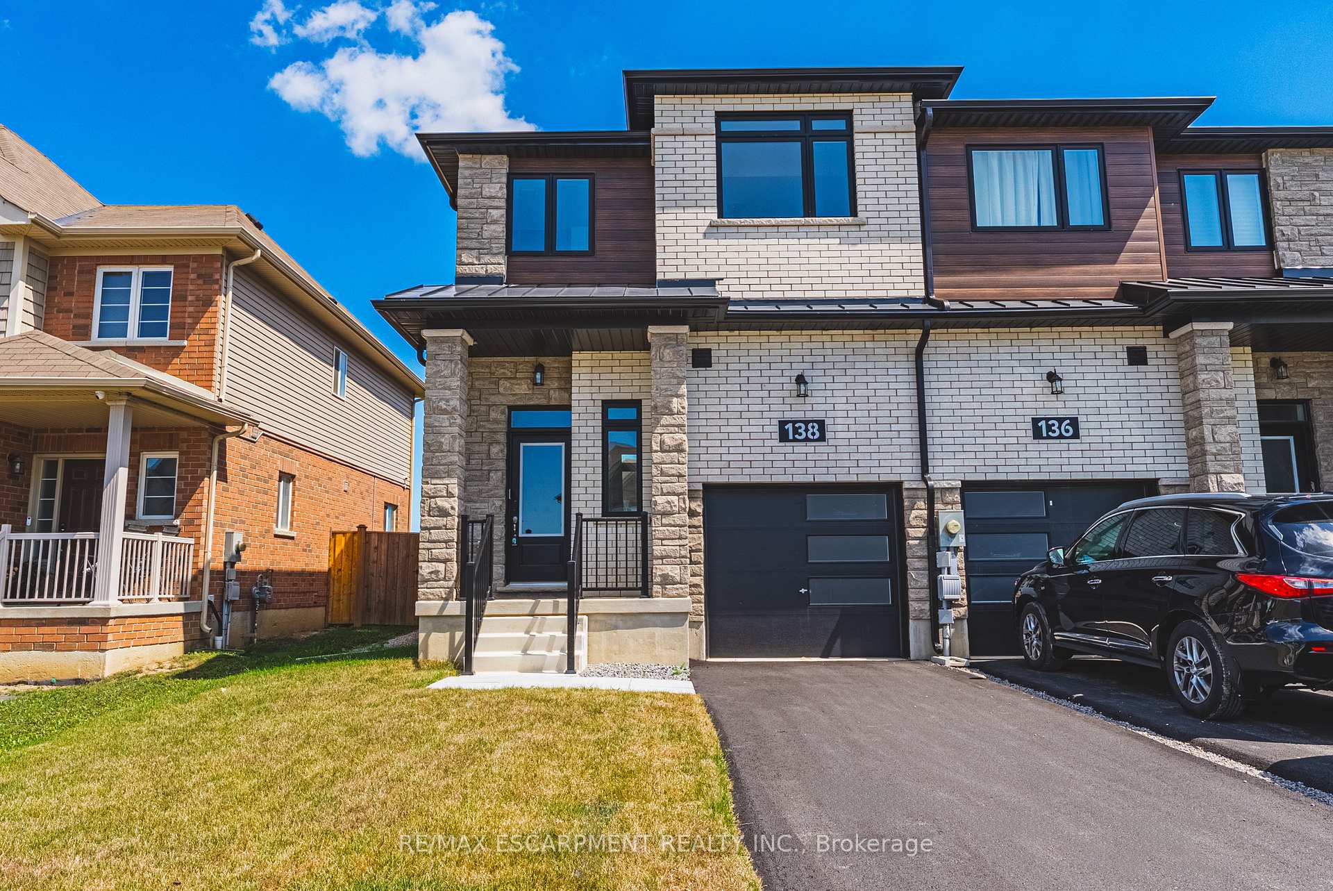 Photo 1 of 138 Lormont Boulevard, Hamilton, Stoney Creek Mountain — HOMEH