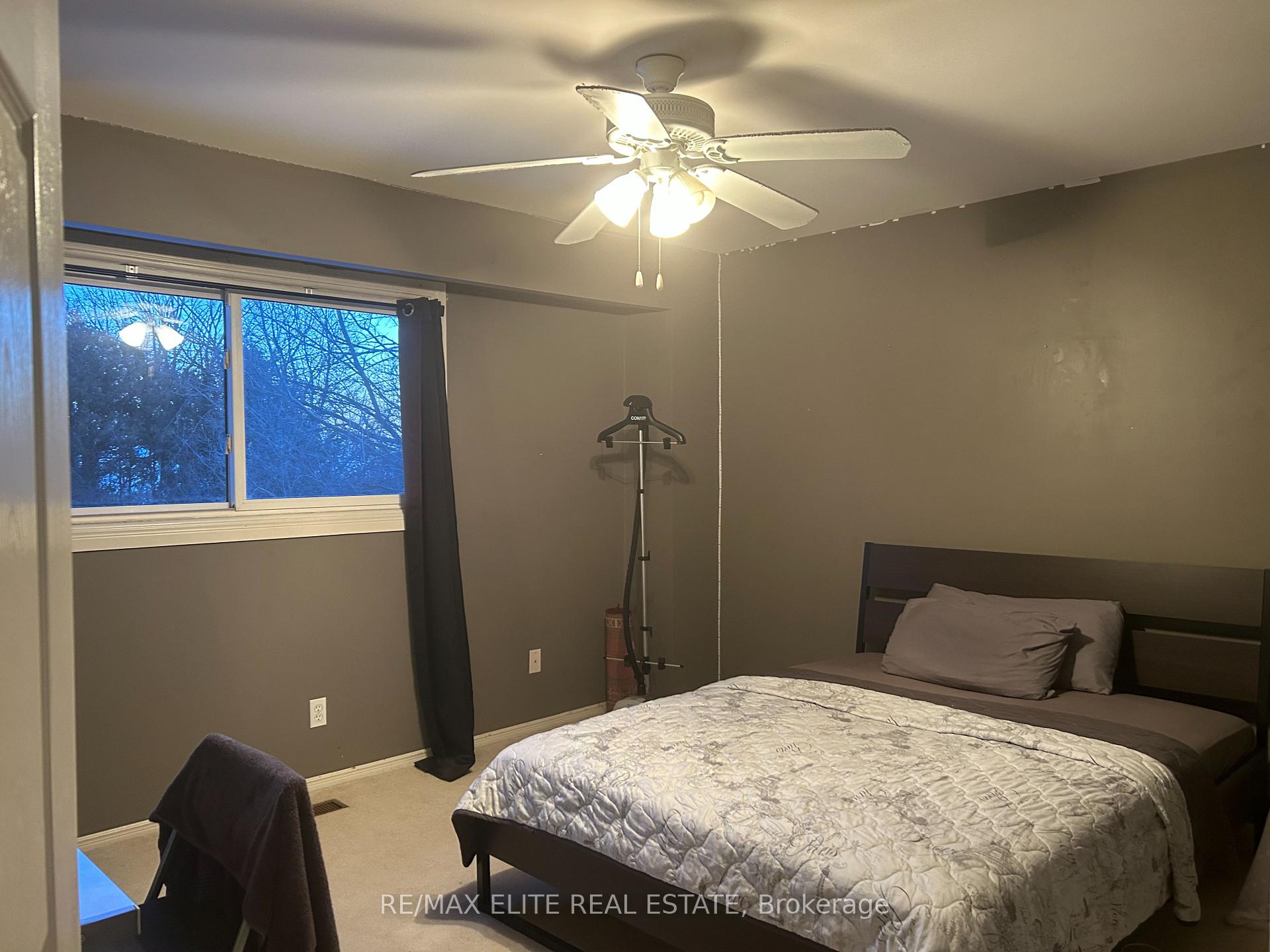 Photo 7 of 33 Hamilton Hall Drive, Markham, Markham Village — HOMEH